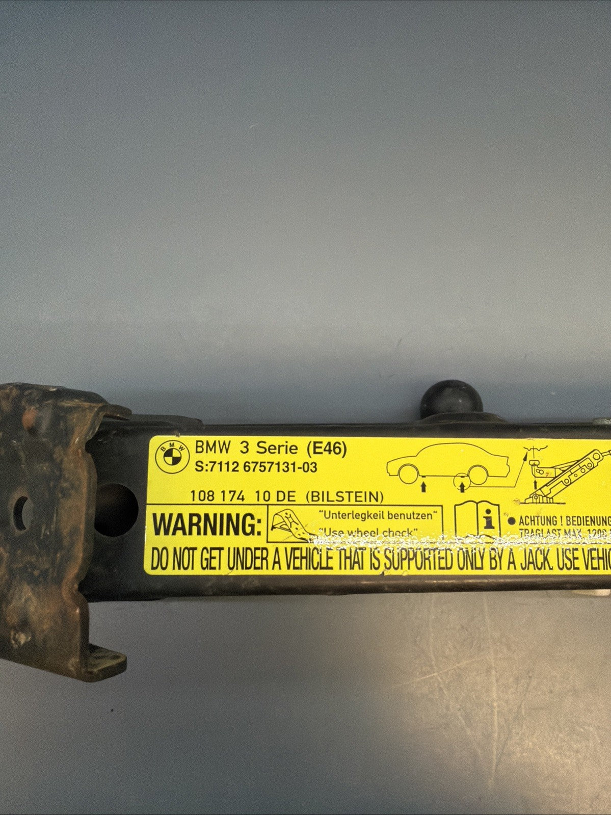 BMW E46 Trunk Jack Lifting Tool 6757131 OEM 99-06 323 325 328 330 M3