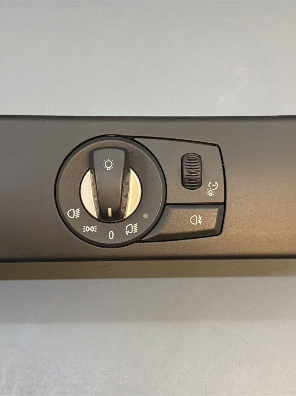BMW 2007-2010 E60 5 SERIES HEADLIGHT CONTROL SWITCH+BLACK TRIM OEM 9135574