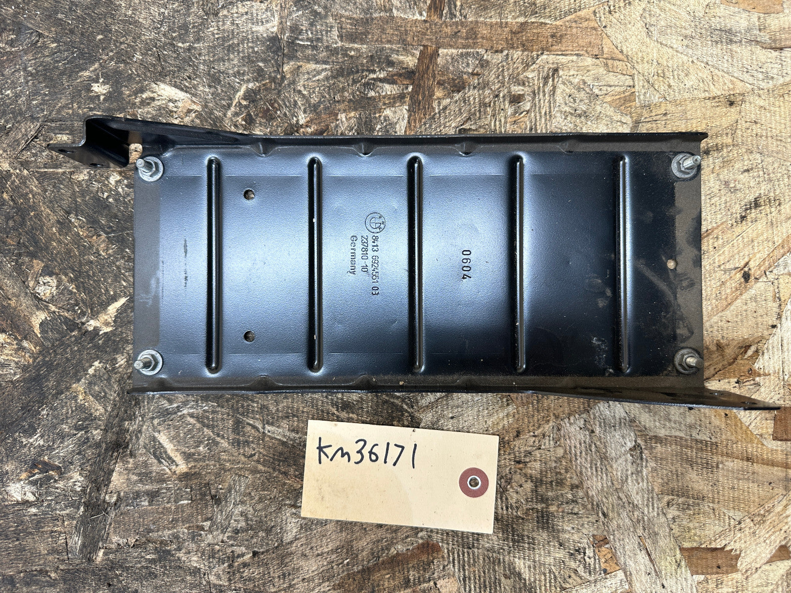 BMW 97-06 E46 3 SERIES MOUNTING BRACKET FOR TELEMATICS CONTROL MODULE C