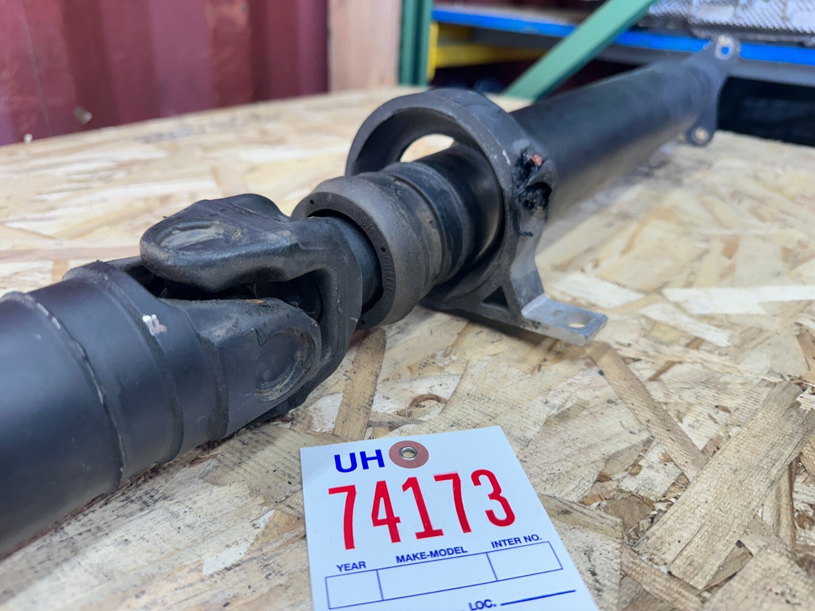 OEM BMW REAR DRIVESHAFT FITS AUTO 04-10 E60 E61 525 528 530 535 7542120 7573493