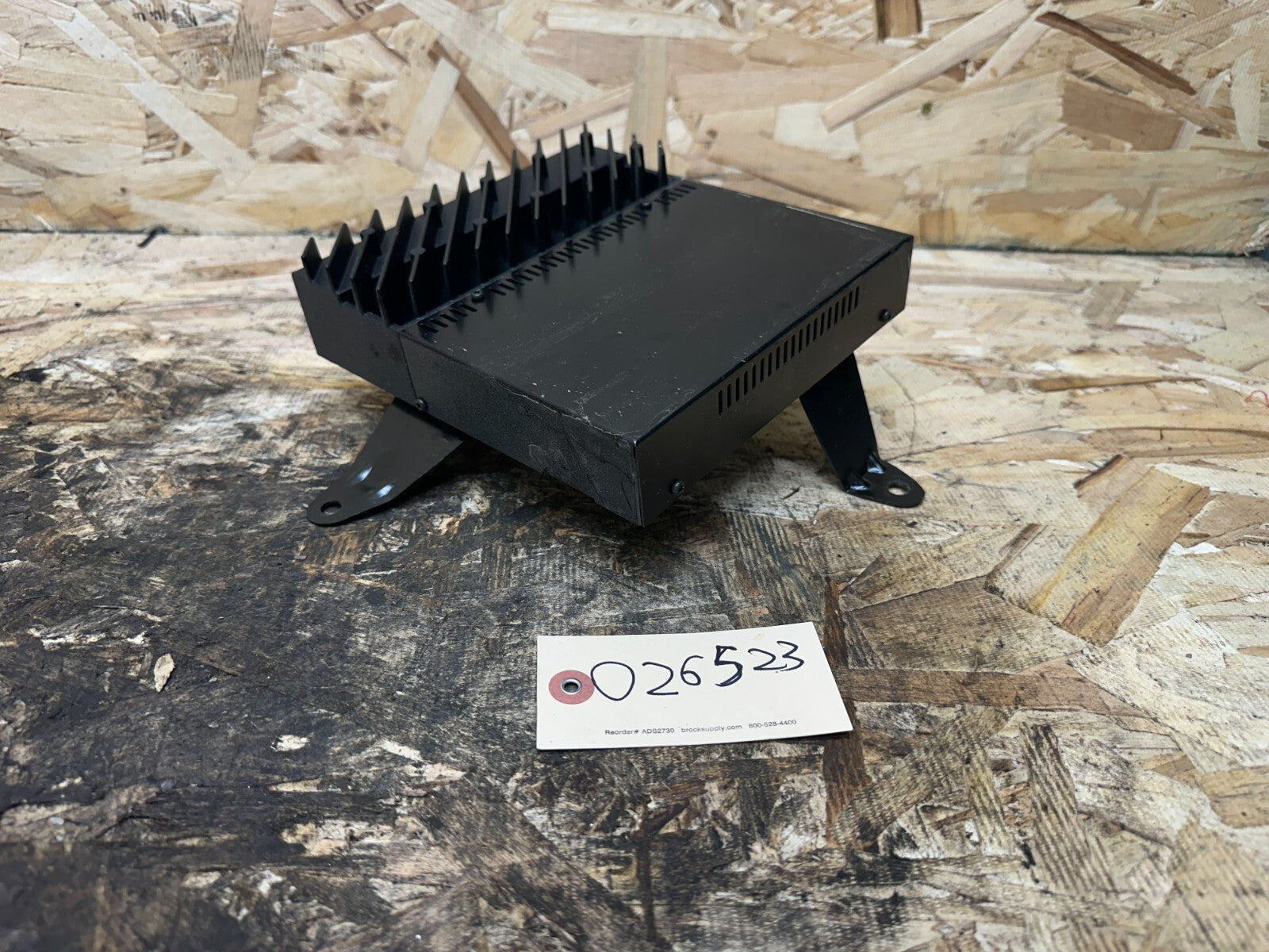 BMW 03-10 E83 X3 LEER STEREO RADIO AUDIO AMPLIFIER HiFi W BRACKET OEM 6990098