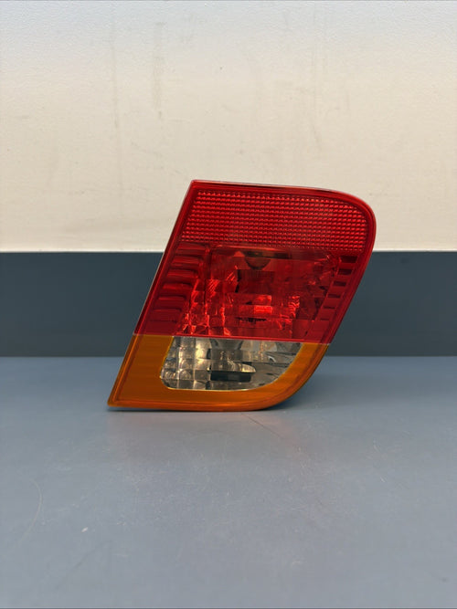 02-05 BMW E46 SERIES RH Passenger Inner Tailgate light lamp OEM 6907946 SEDAN