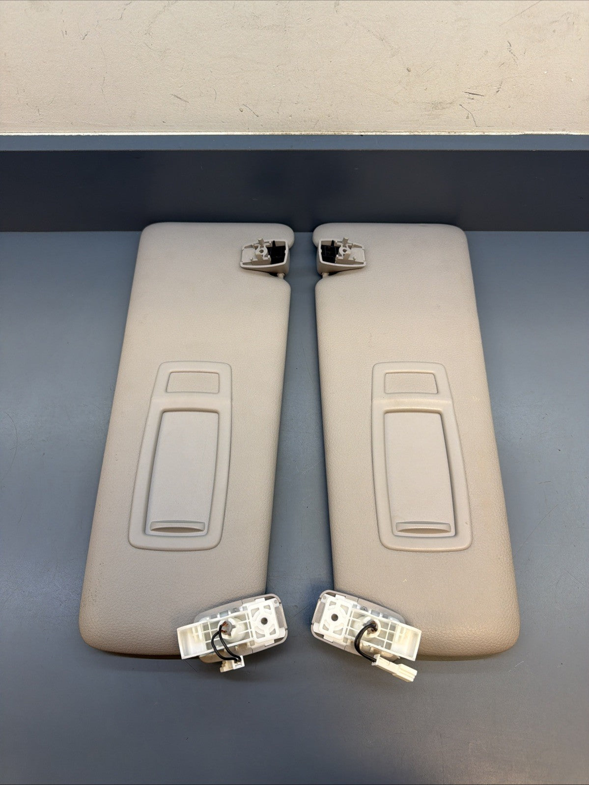 12-19 BMW 3 & 4 SERIES FRONT LEFT & RIGHT SUNVISOR SET GREY 7322293 7322294