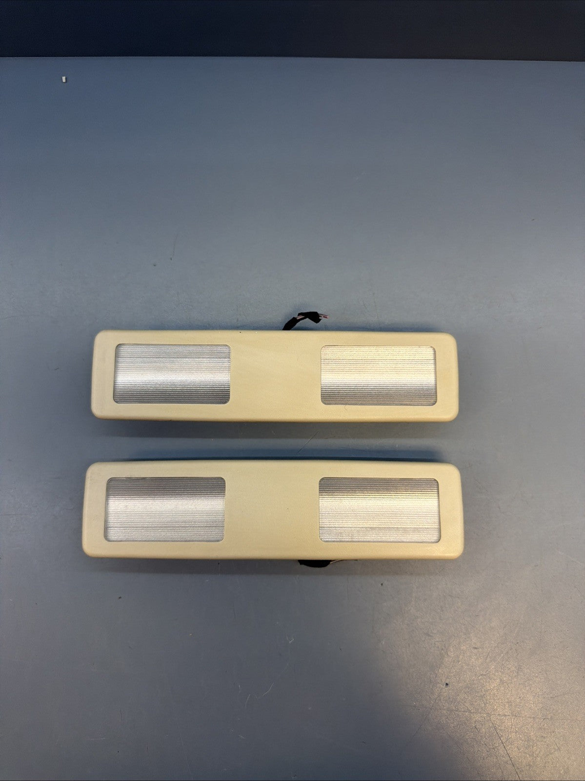 97-03 Bmw E39 5/7 Series Interior Roof Reading Light Lamp Grey Oem 8360011 PAIR