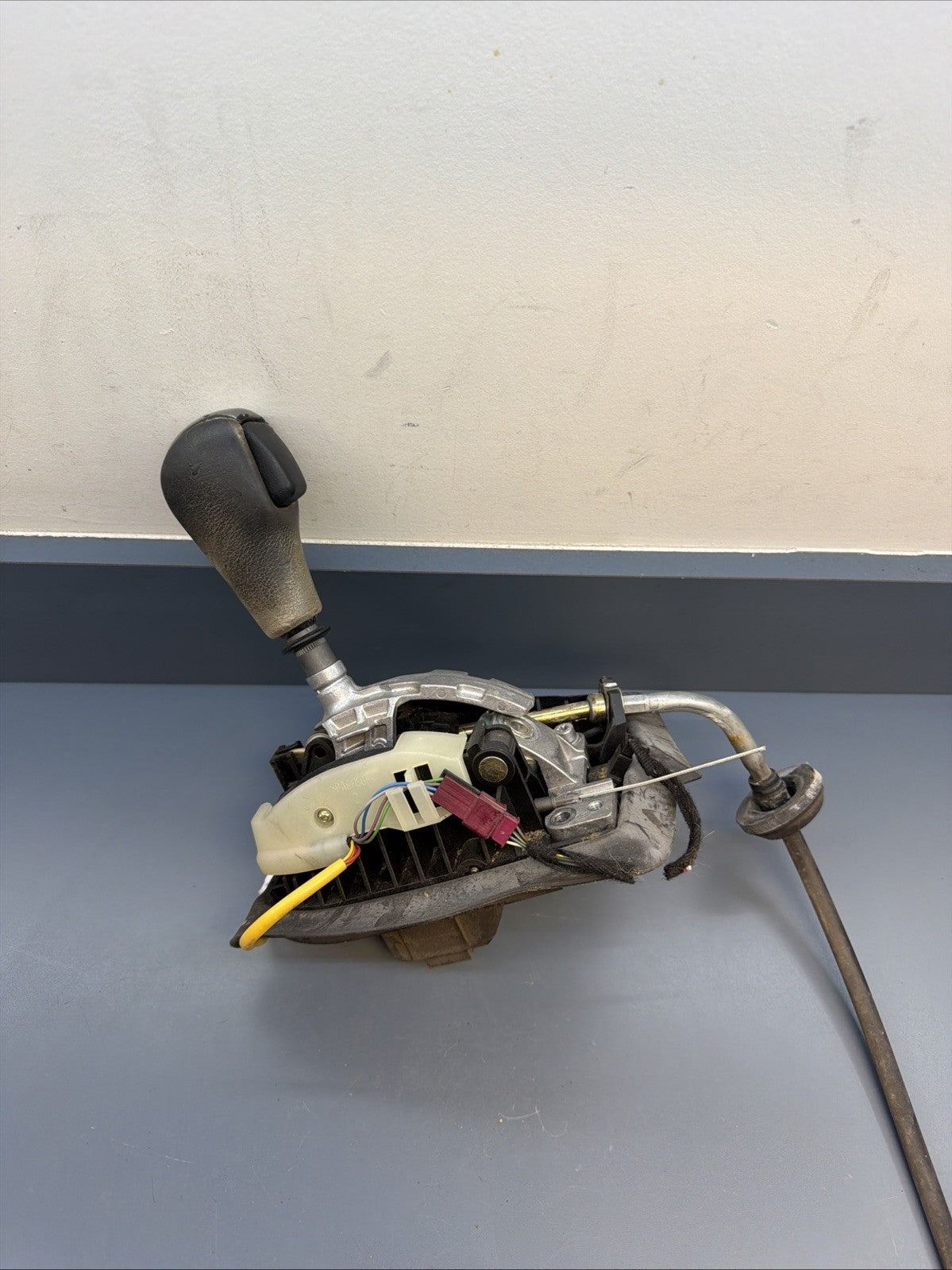 03-05 BMW E85 Z4 AUTOMATIC TRANSMISSION GEAR SHIFTER SELECTOR 7514885 OEM