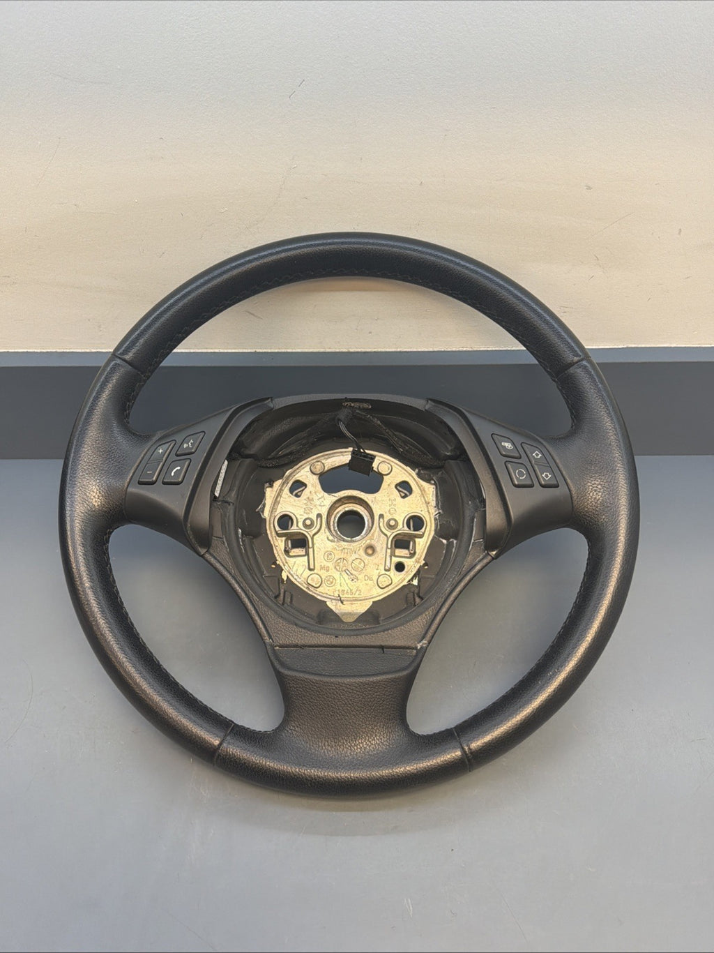 BMW 2006-2012 E90 E9X 3 SERIES BLACK LEATHER STEERING WHEEL OEM 3375E901