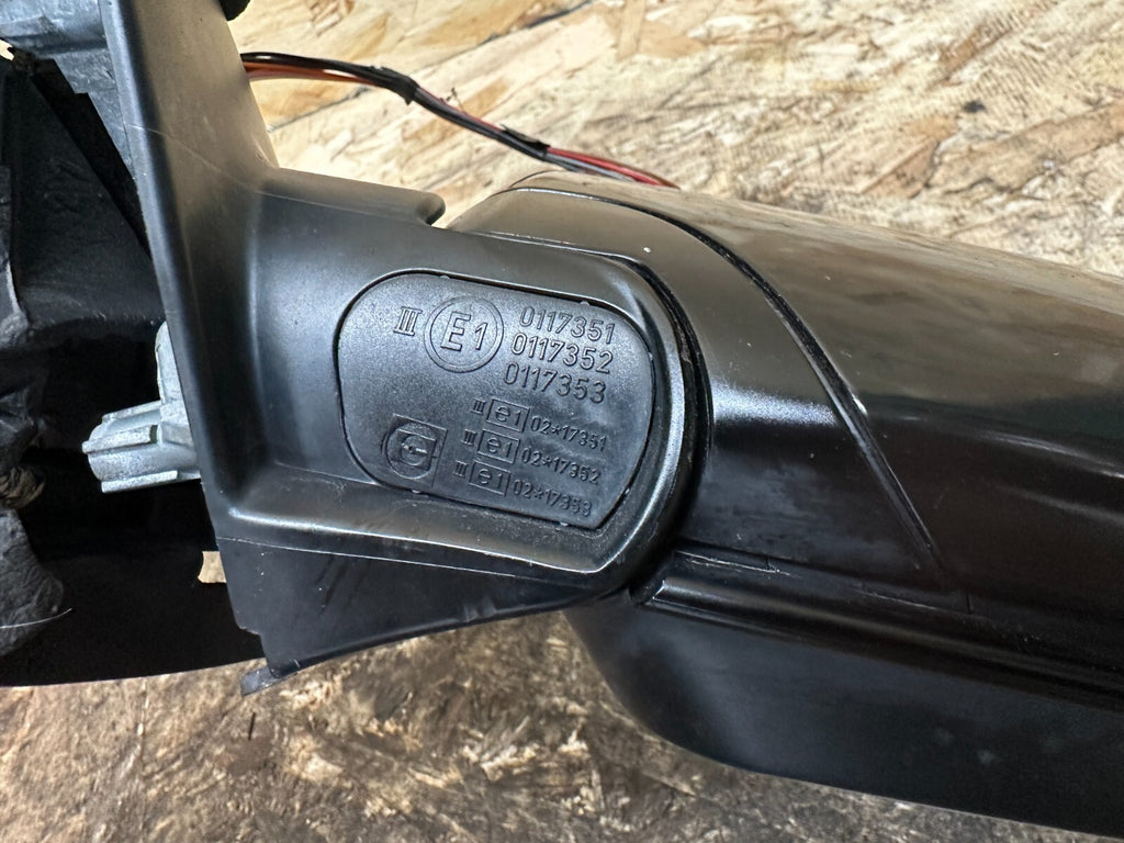 BMW 1997-2002 E46 PRE LCI LEFT/DRIVER SIDE VIEW MIRROR BLACK OEM 0117351