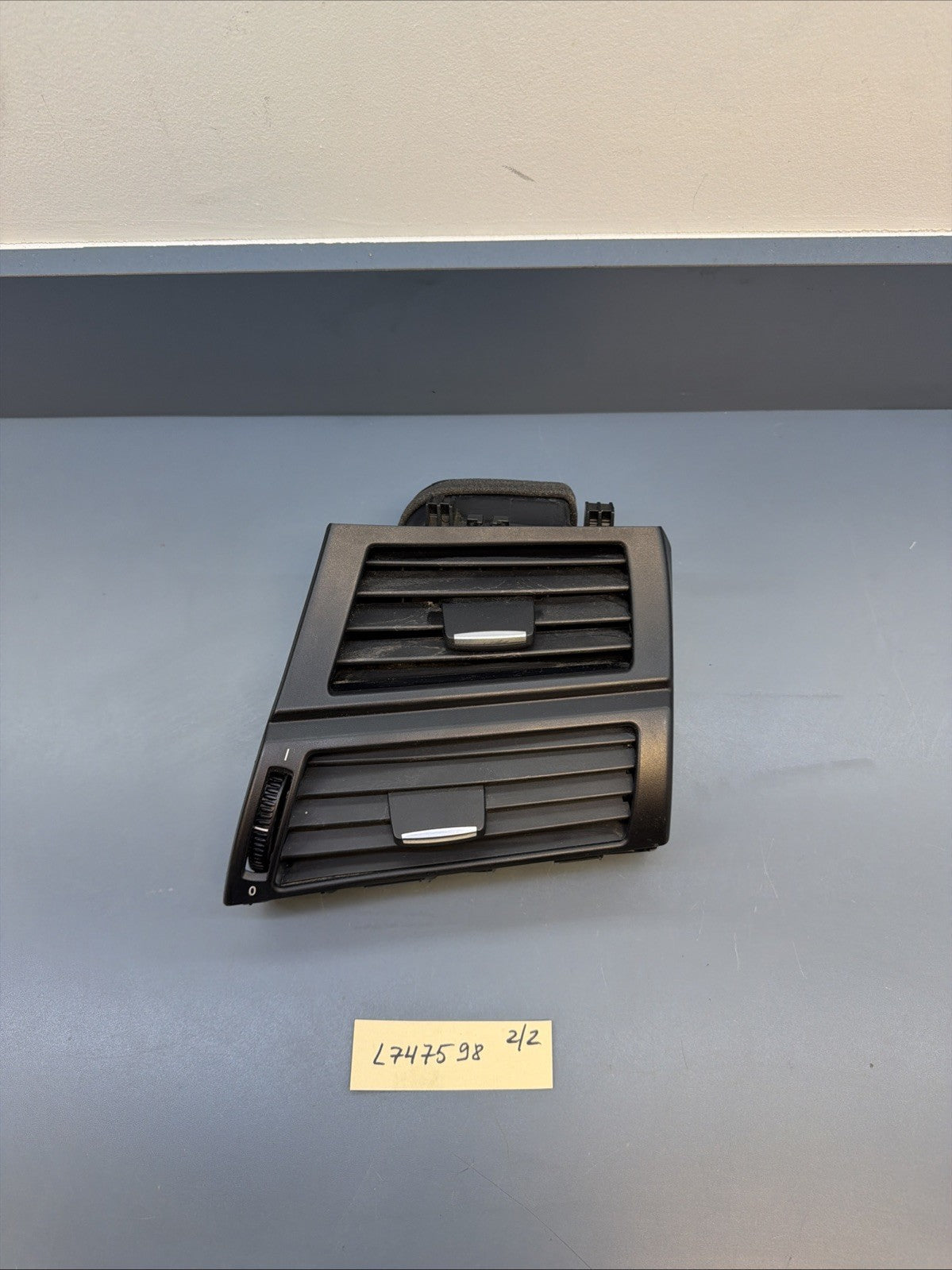 2007 2008 - 2013 BMW X5 FRONT RIGHT SIDE A/C HEATER AIR VENT GRILLE 9227768 OEM