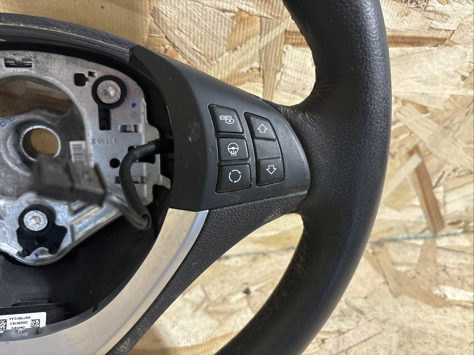 2011-2013 bmw e70 x5 steering wheel black switch knob control sport oem