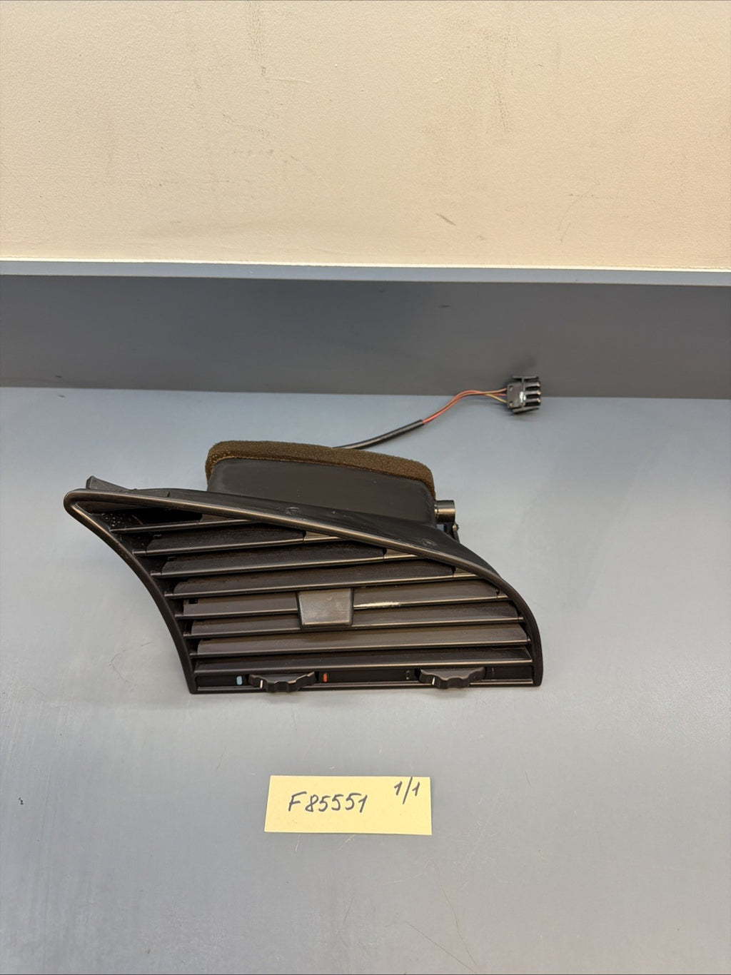 BMW E36 318 325i 318i 328i M3 CENTER DASH VENT AIR A/C Vent 1387371 OEM