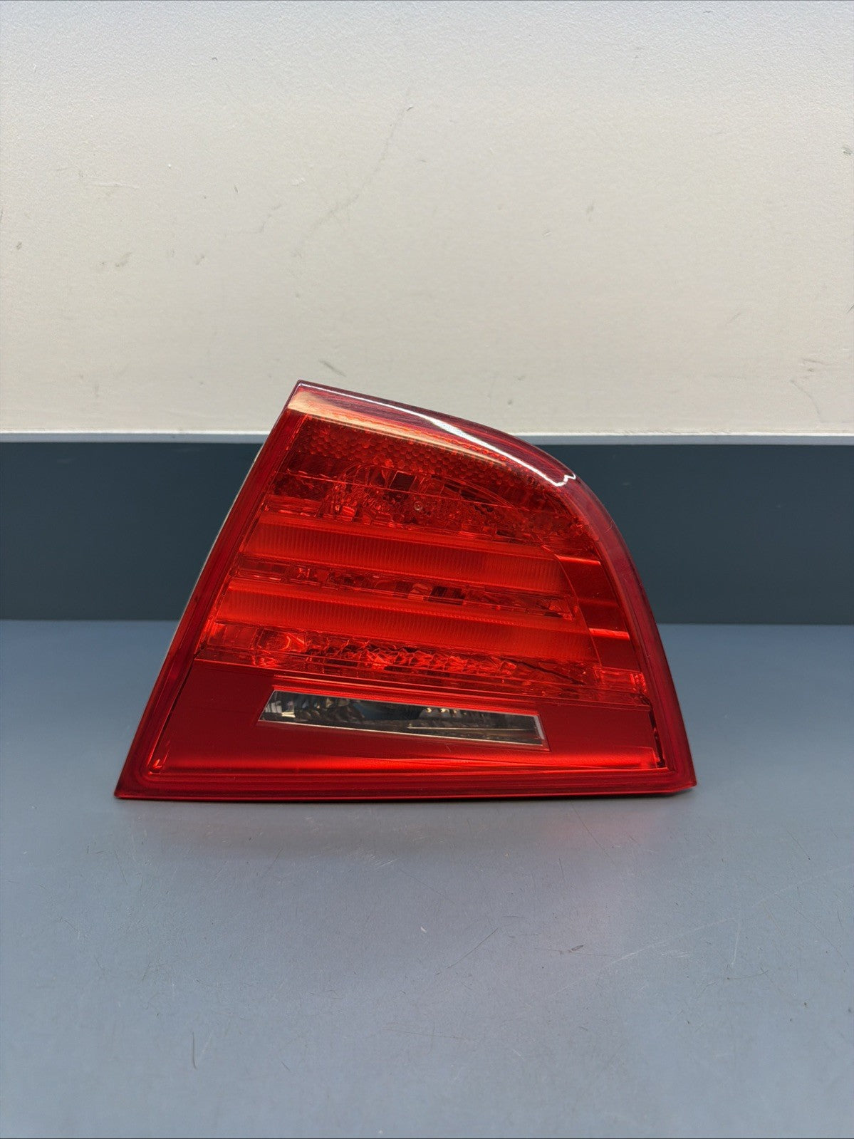2009-2011 BMW 328I 335I XDRIVE - Right - Inner TAIL Light / LAMP 7289428 LCI OEM