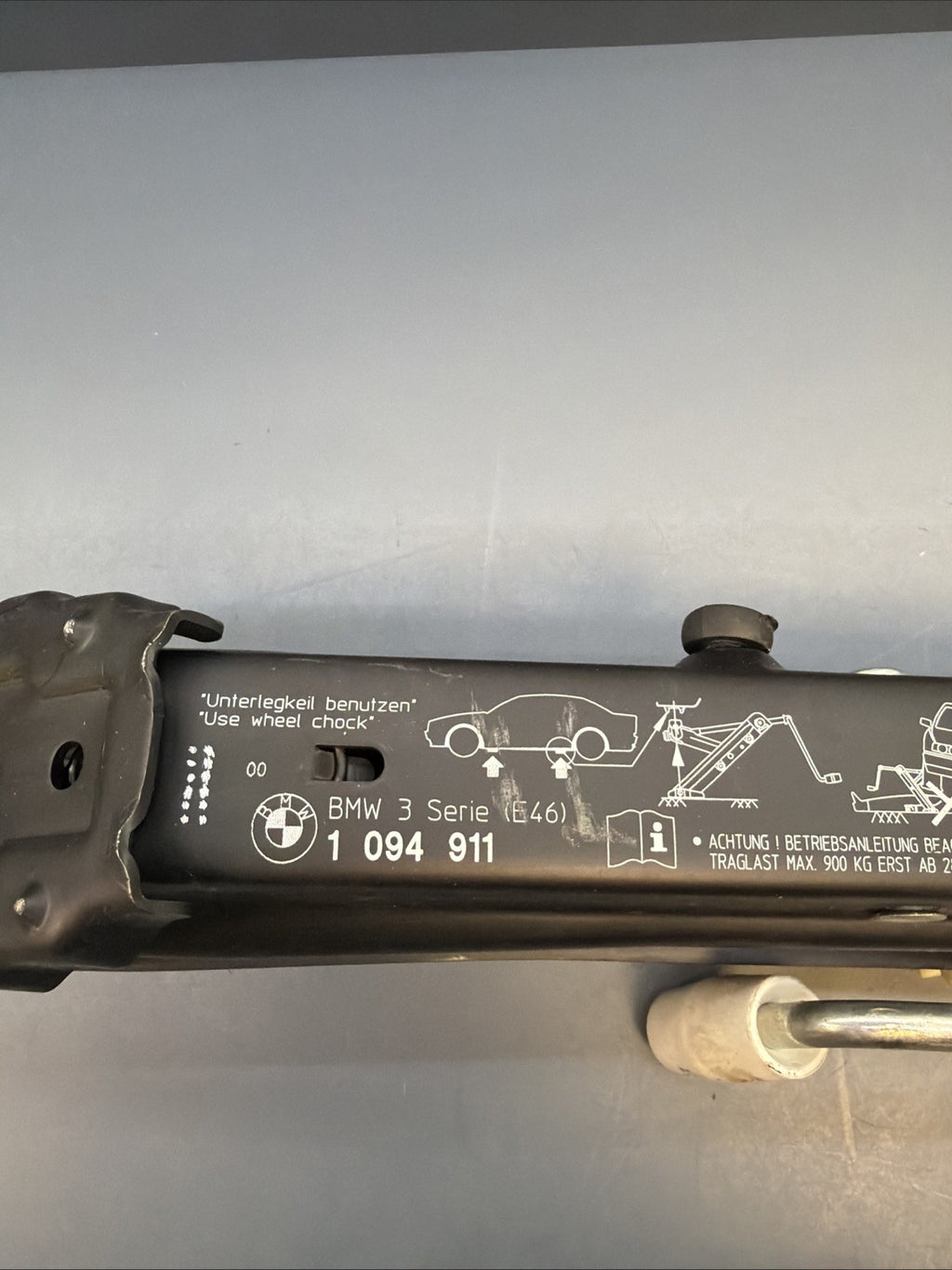 1999-2006 BMW E46 Emergency Floor Jack 1094911 OEM