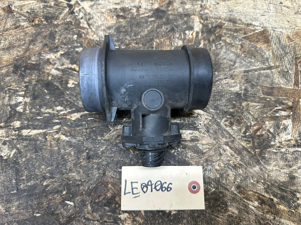 BMW 93-01 E31 E36 E38 E36/7 MASS AIR FLOW SENSOR+HOUSING OEM 1736224