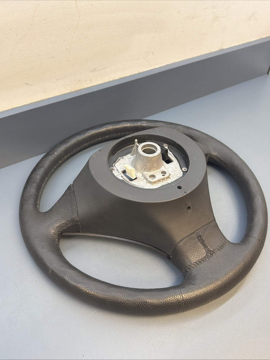 BMW OEM E60 525I STEERING WHEEL LEATHER BLACK 6953322