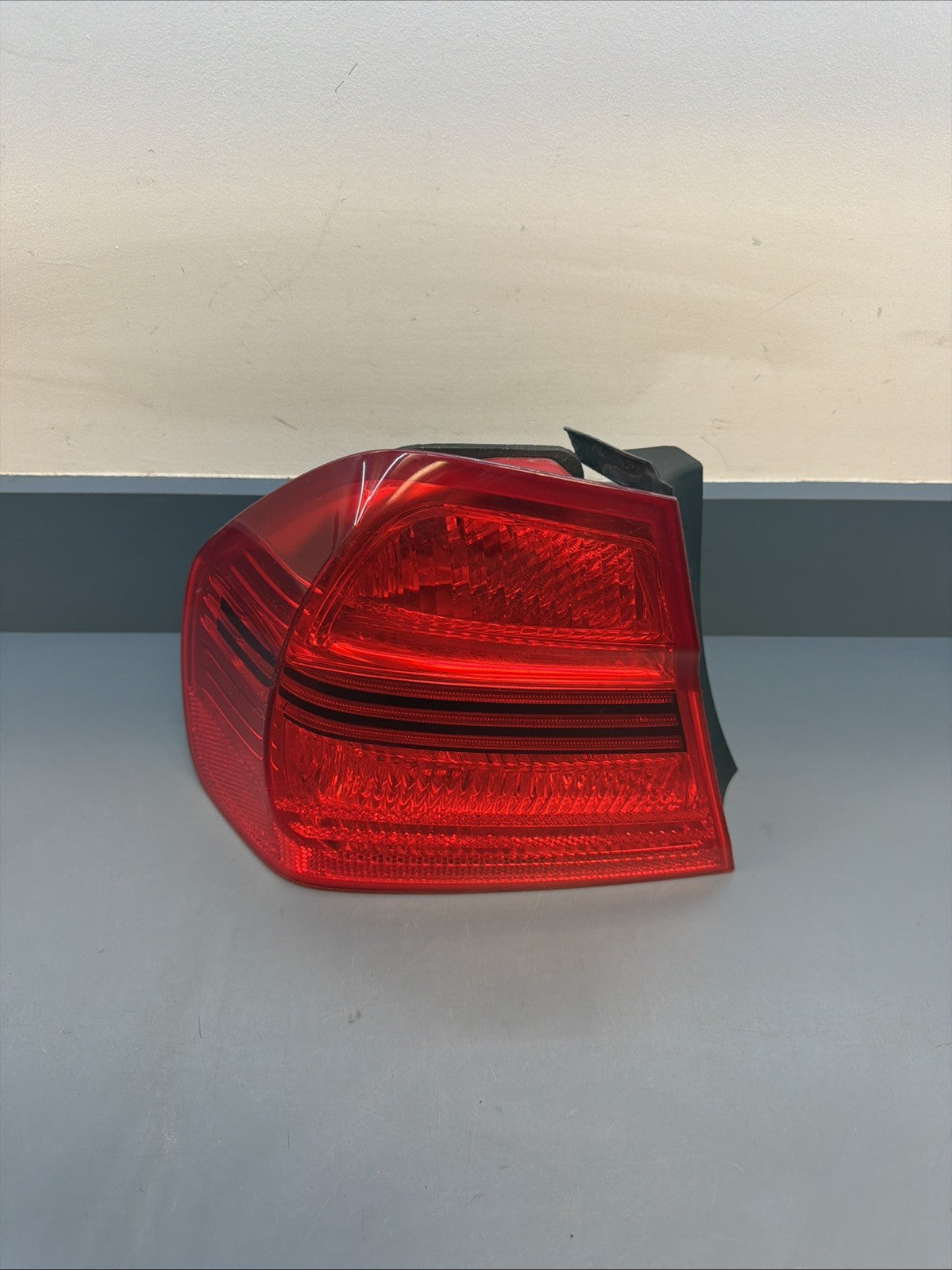 06-08 BMW E90 325i 330i 328i 335i Sedan Left Rear Tail Light Lamp 7161955 PRELCI