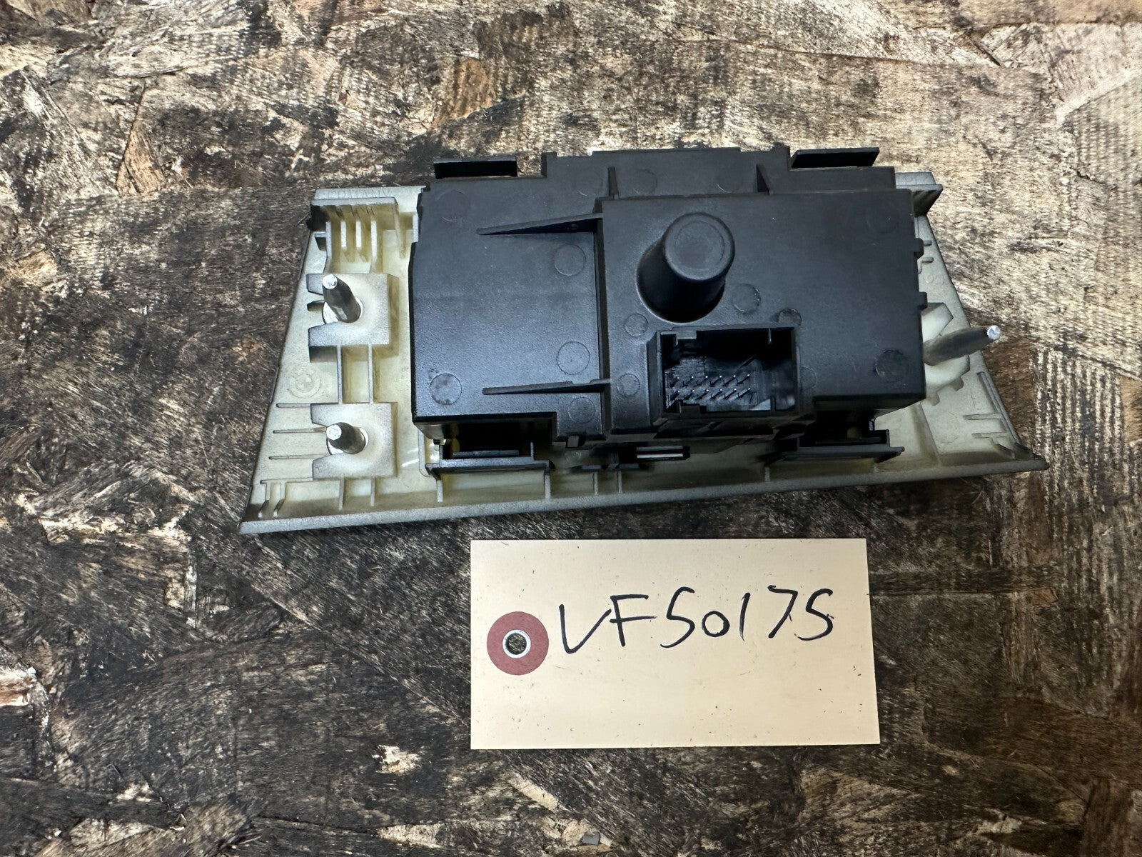 BMW 06-13 E9X 3 SERIES HEADLIGHT FOG LIGHT CONTROL SWITCH BLACK OEM 6938864