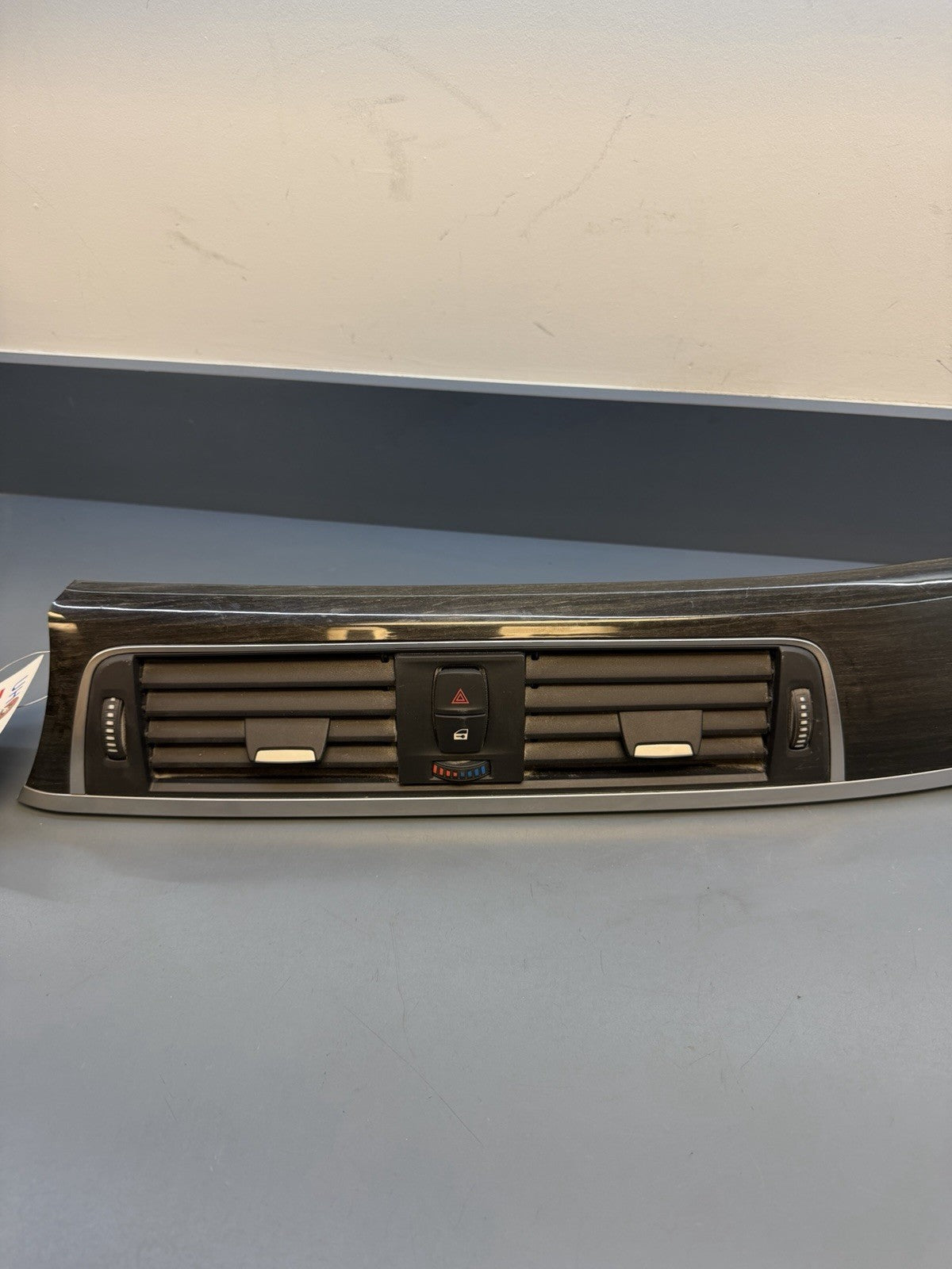 BMW F30 F31 3 SERIES LCI DASHBOARD TRIM CENTRE AIR VENTS 9347436 9357927