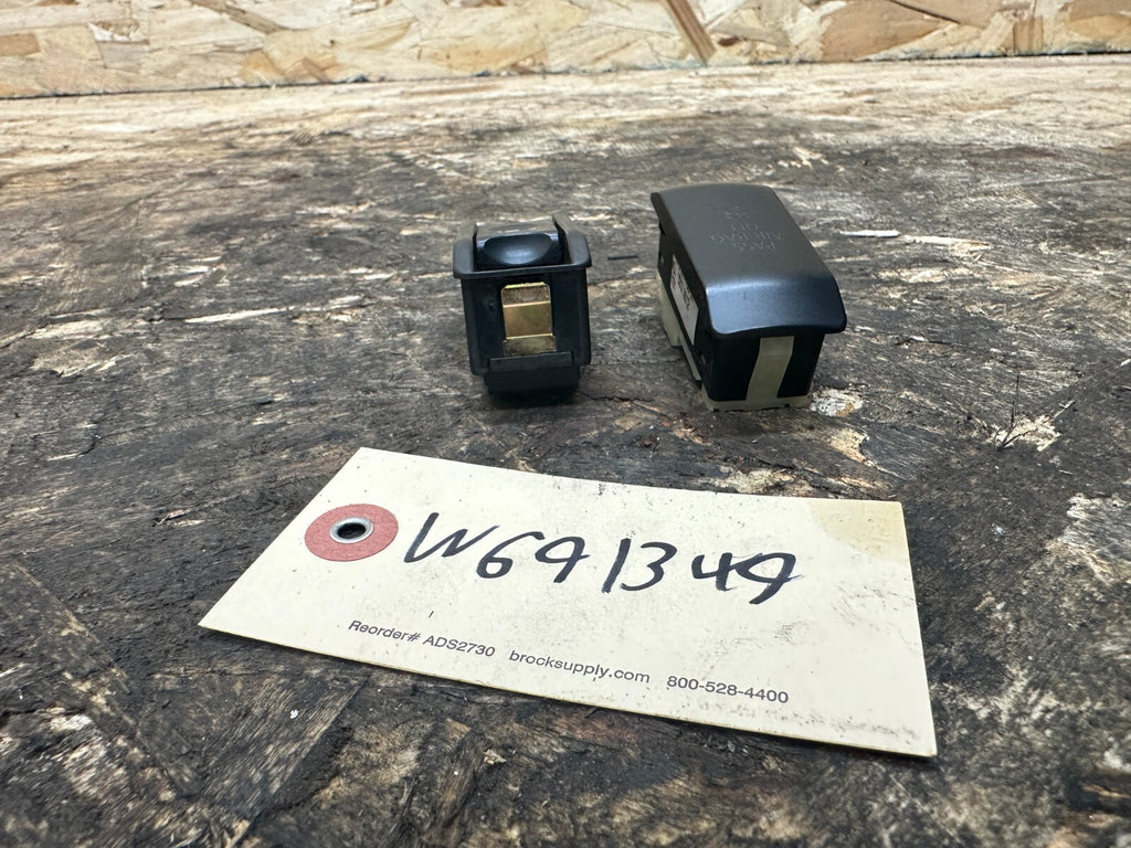 BMW 2003-2010 E83 X3 OVERHEAD SUNROOF SWITCH+PASSANGER SRS LIGHT OEM 2904570