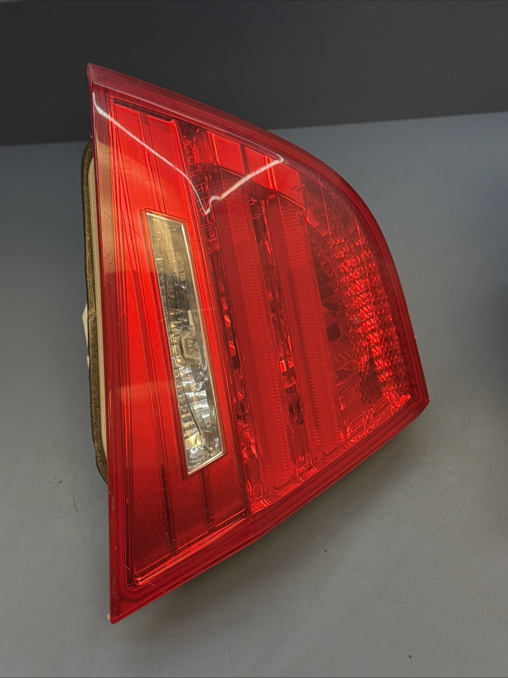 09-11 BMW E90 M3 335 328 Left And Right Inner Trunk Tail Light  7289427 7289428