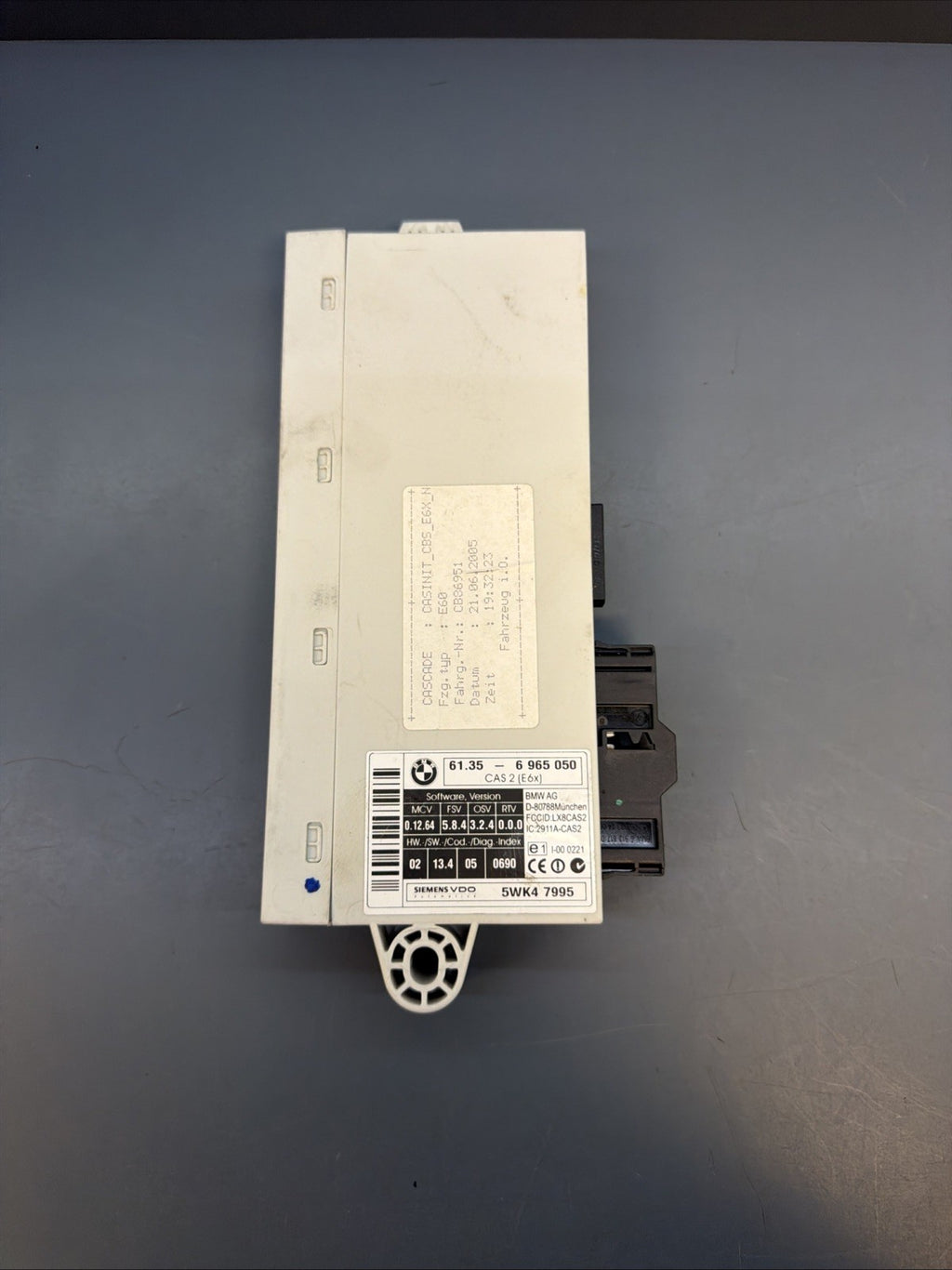 04-06 BMW E60 Engine computer ignition switch key ECM ECU DME CAS 7555361 MSV70