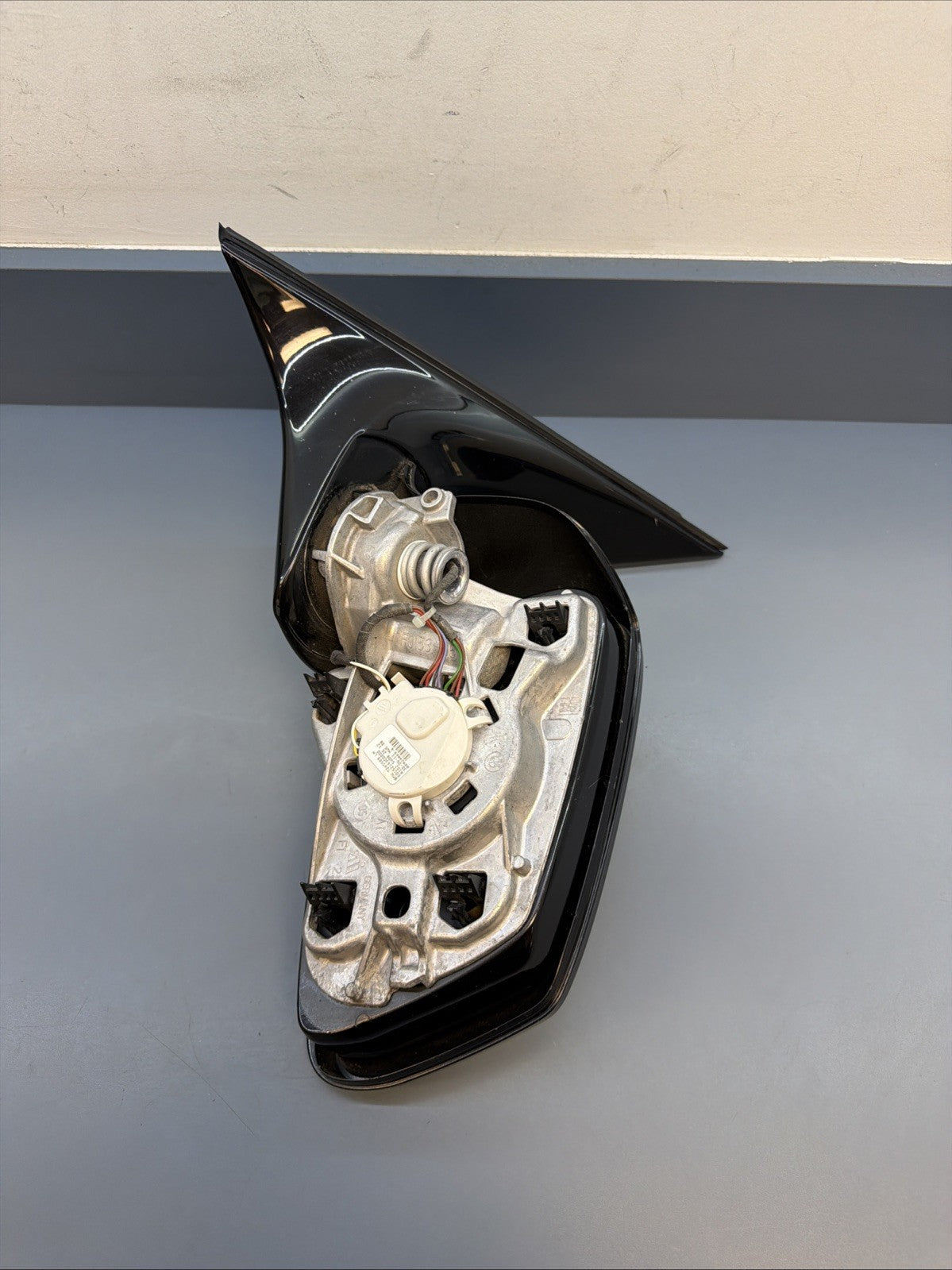 11-13 BMW 528i F10 Front Left Driver Side Rear View Door Mirror A046412 Oem