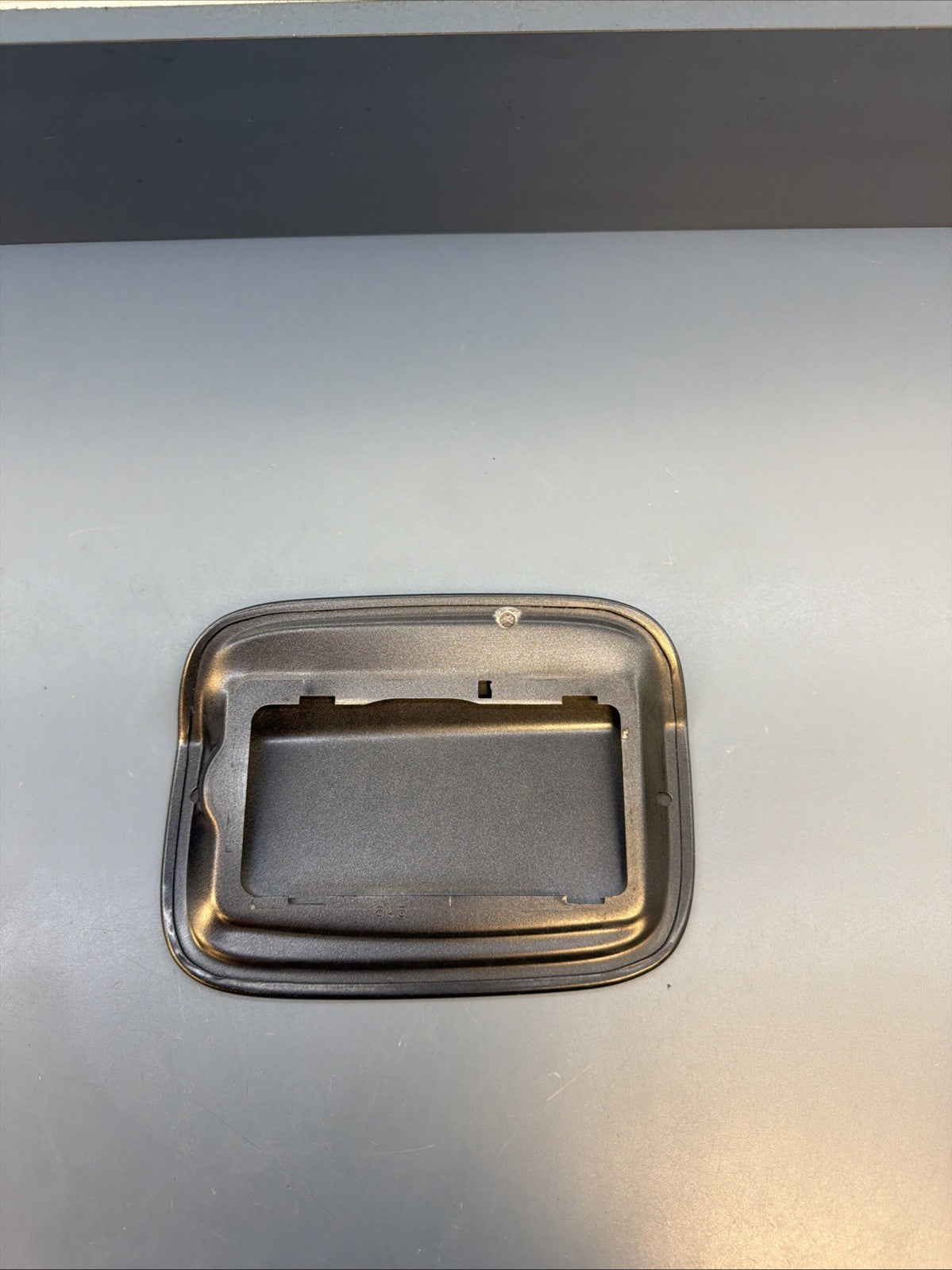 2007-2013 BMW X5 E70 REAR GAS FUEL TANK FILLER DOOR LID GRAY GENUINE OEM  764582