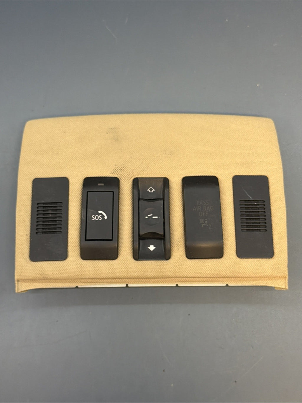 04-10 BMW E60 Front Upper Sunroof Mic Switch Control Switch Trim 7037685 BEIGE