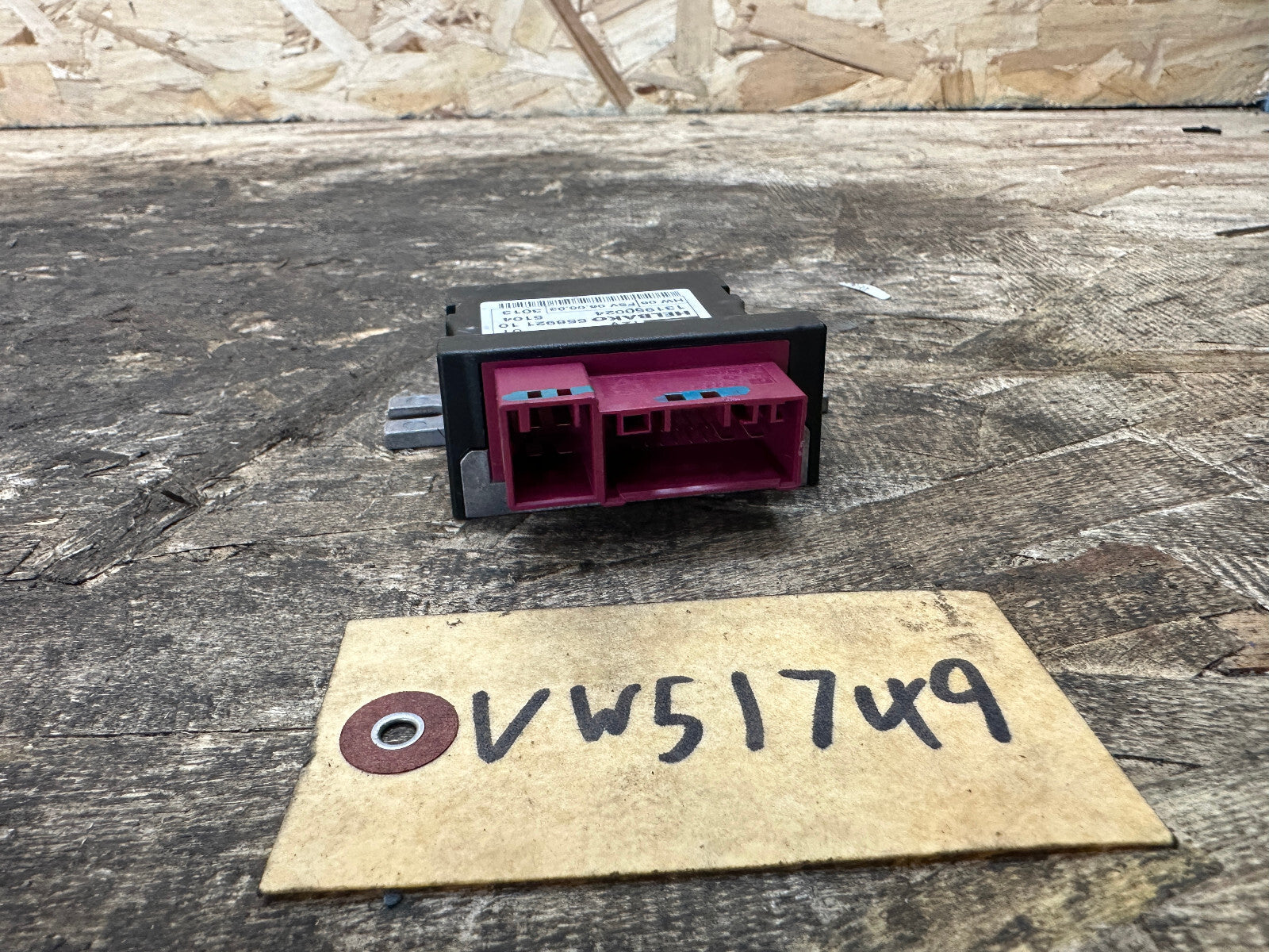 BMW 1 3 5 X5 E60 E70 E81 E82 E87 E90 Fuel Pump Control Unit Module EKPM3 7276046