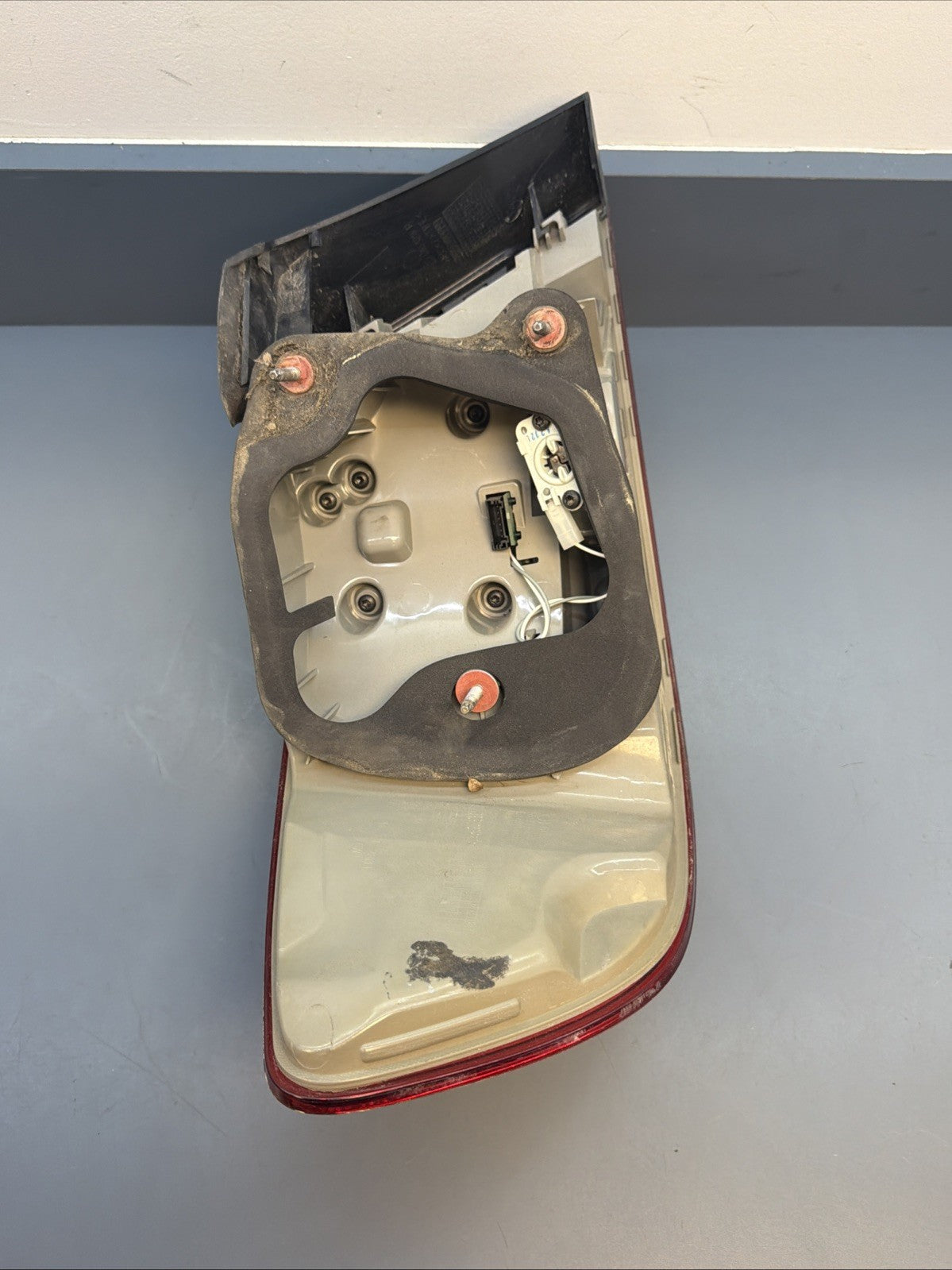 11-13 BMW E92 328i 335i Rear Right Outer Taillight Tail Light Lamp OEM 7251960