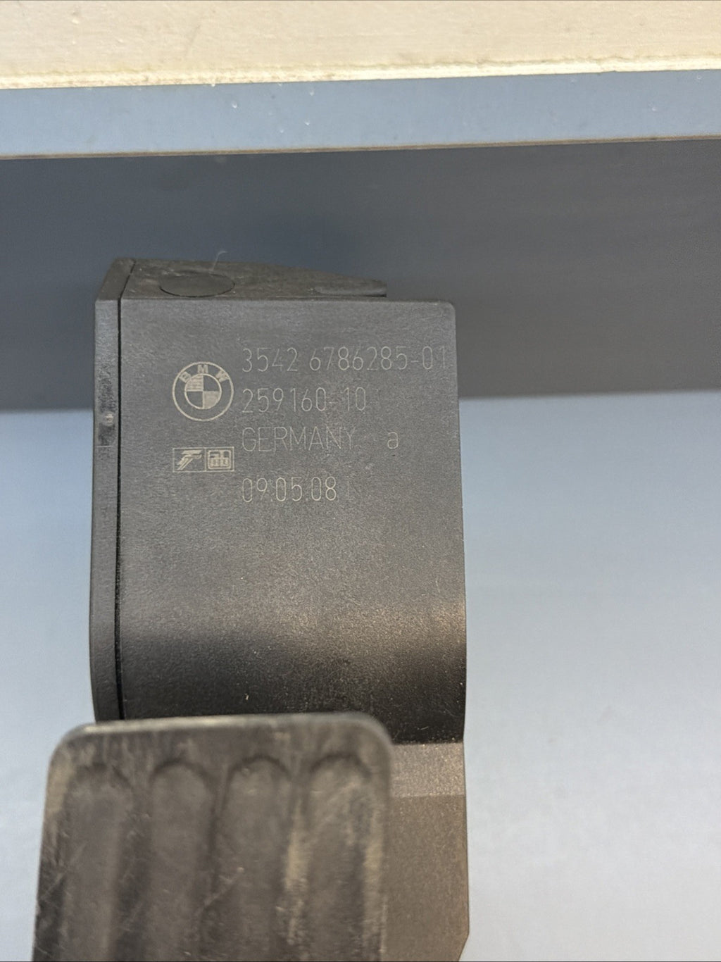 BMW 2006-2012 E90 ACCELRATION GAS THROTTLE PEDAL OEM 6786285
