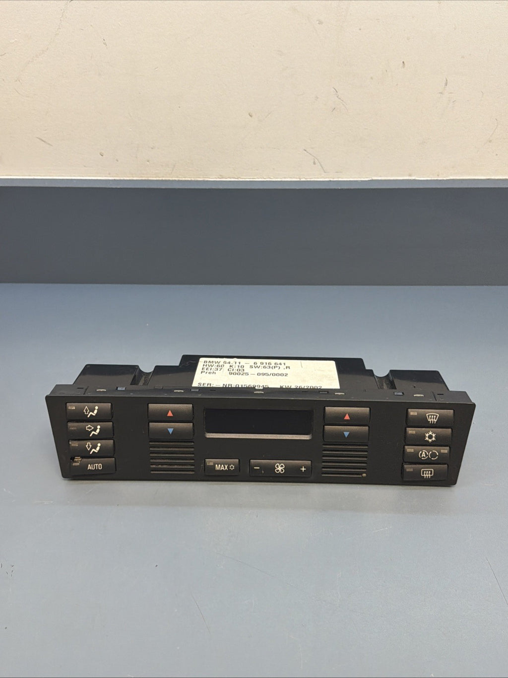 96–03 BMW E39 525i 530i 540i M5 Climate Control Unit Digital AC Heater 6916641