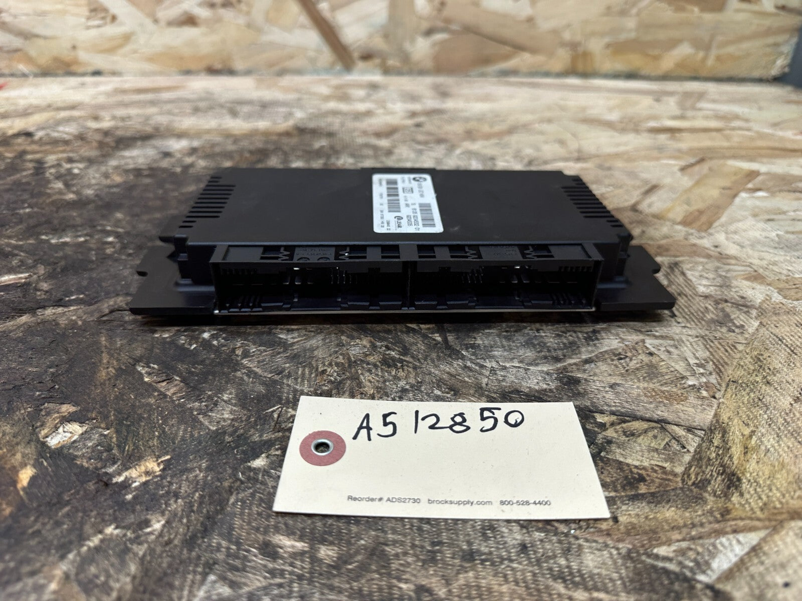 BMW 2009-2013 E90 LCI FOOTWELL LIGHTING CONTROL MODULE OEM 9204532 OR 9204535