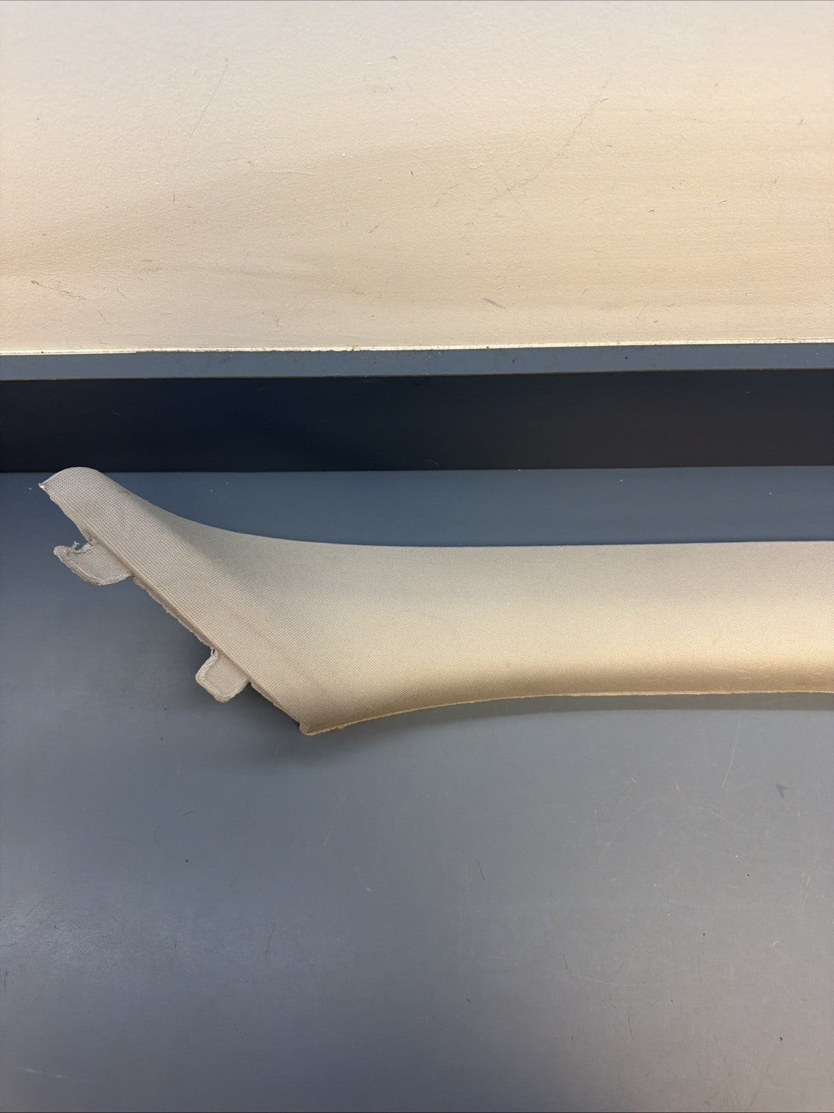 BMW E90 Series 4dr Front Left A Pillar Cloth Trim 7058332 GRAY