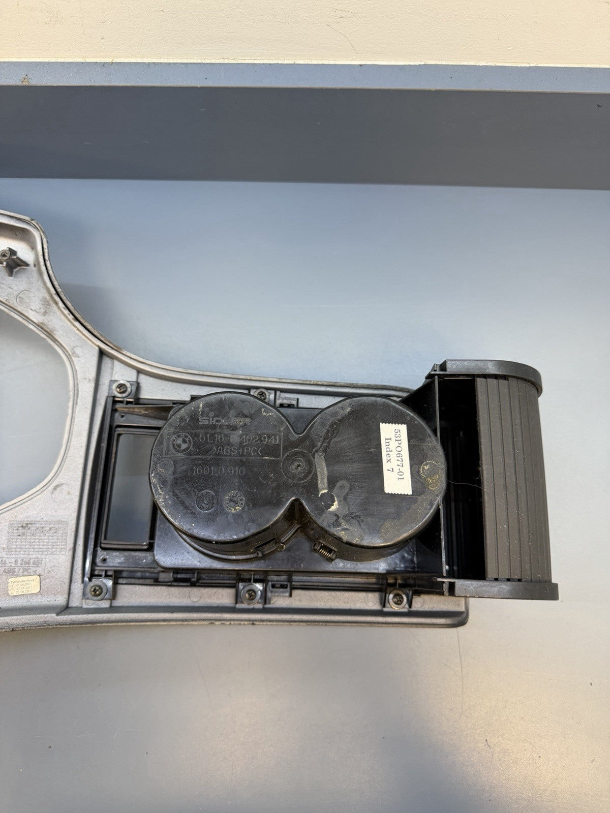01-06 BMW X5 Dash Center Console TRIM w/ Ash Tray & Cup Holder 8402967