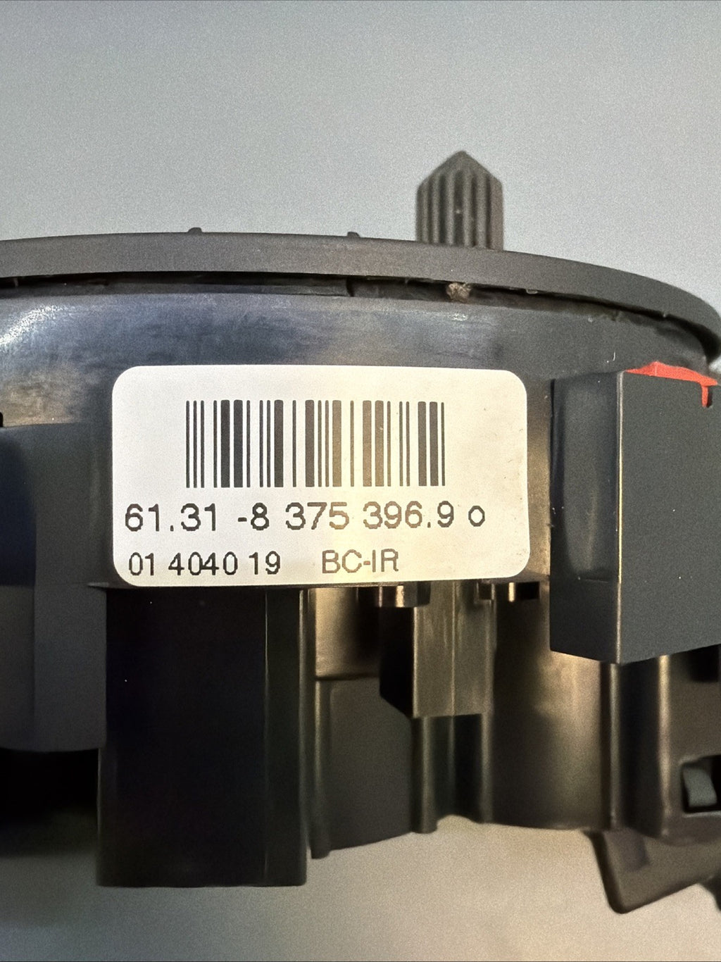95–03 BMW E39 5/7 Series Steering Column Clock Spring Switch Assembly 8375396