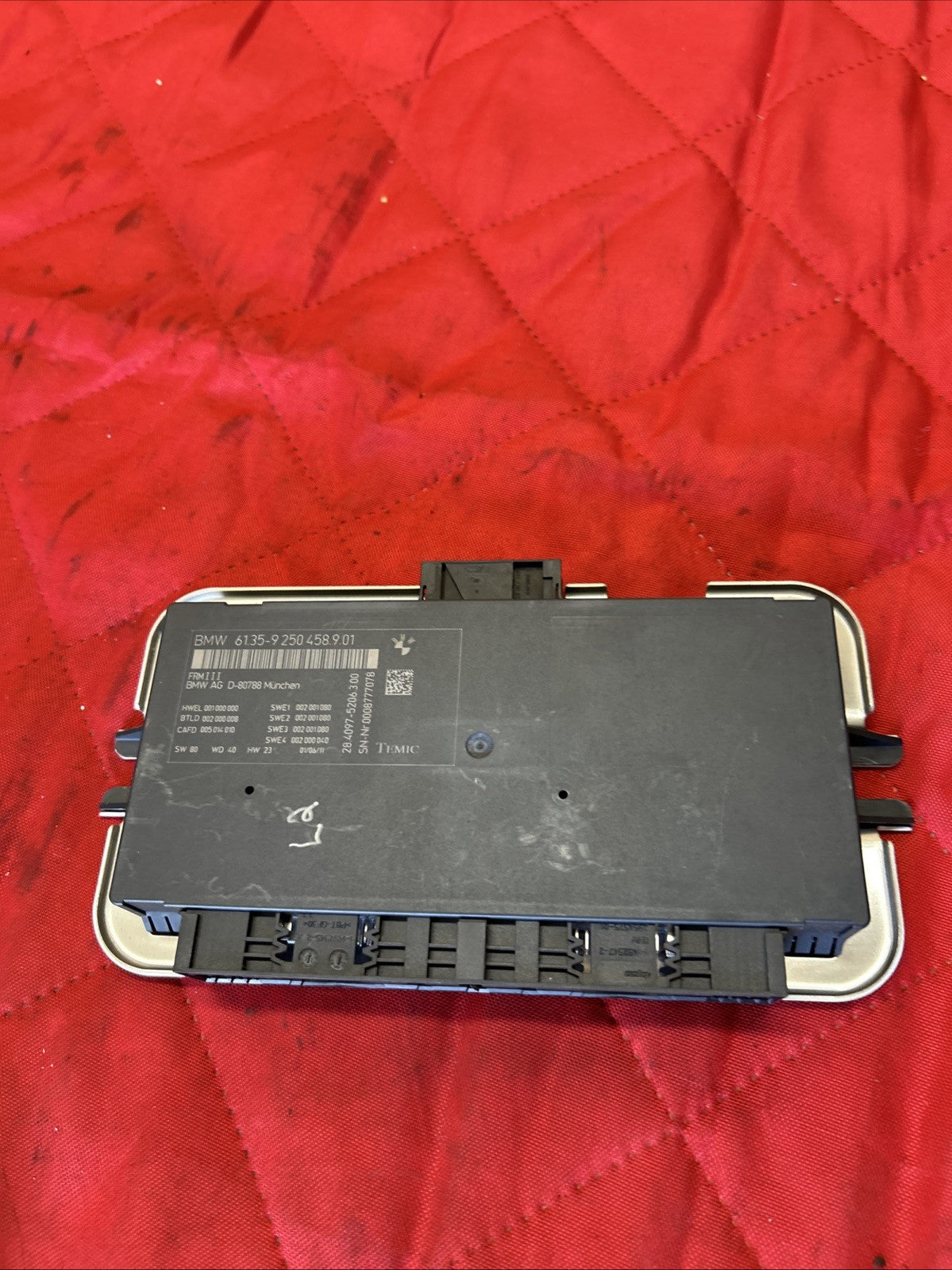 BMW F25 X3 FRMIII FRM 3 FOOTWELL LIGHT BODY CONTROL MODULE FRM3 9250458
