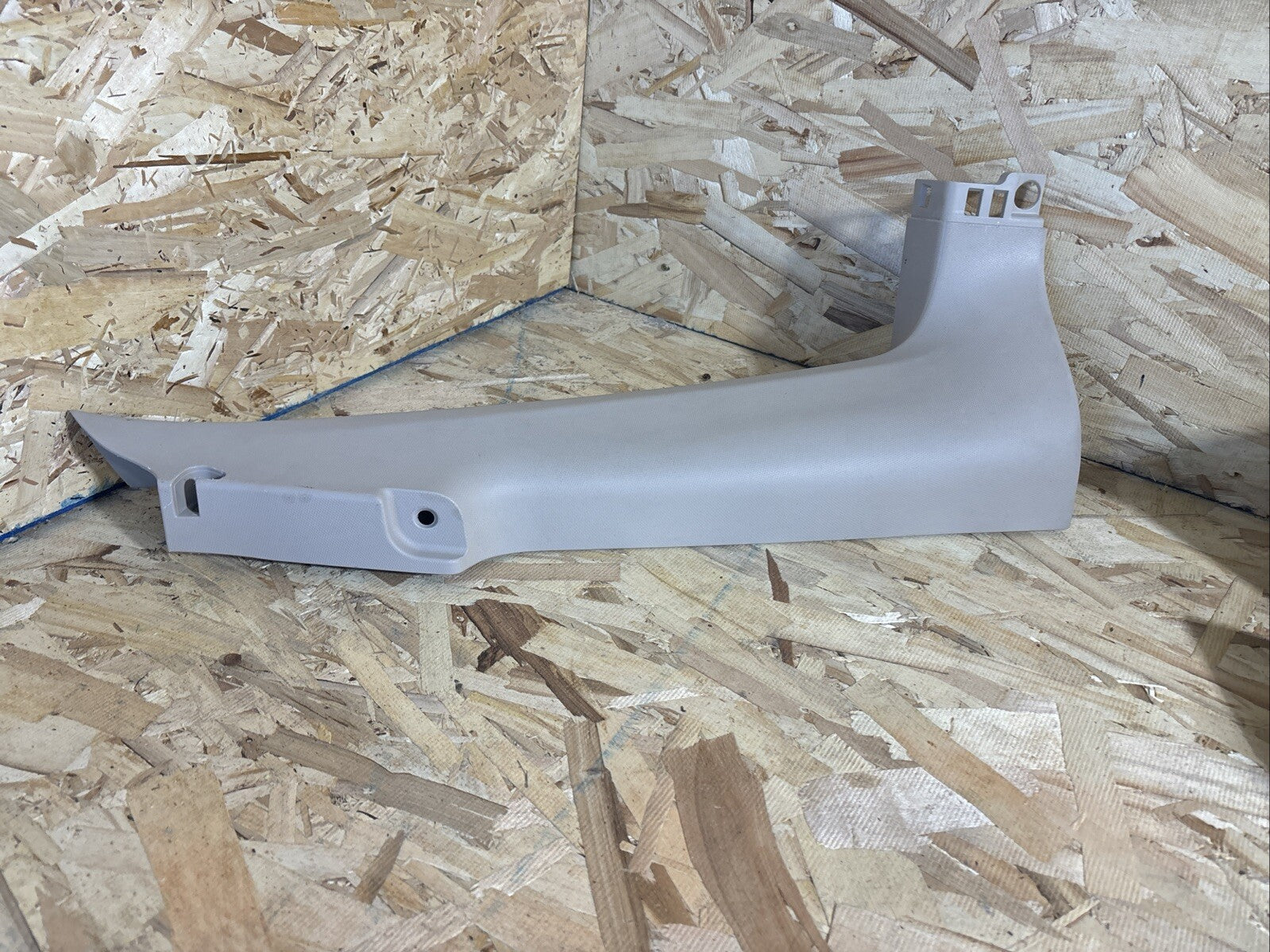 14-18 BMW 328i GT F34 REAR LEFT LH SIDE TAILGATE LIFTGATE COVER TRIM PANEL OEM