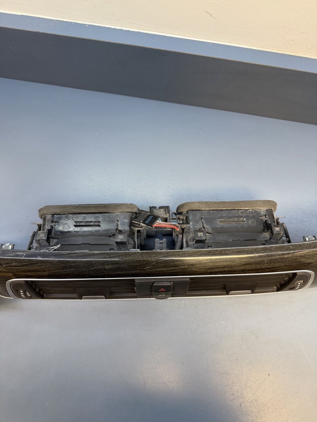 BMW F30 F31 3 SERIES LCI DASHBOARD TRIM CENTRE AIR VENTS 9347436 9357927