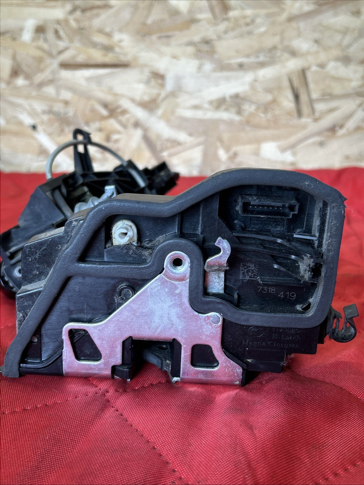 07-13 BMW E70 E71 X5 X6 Front Left Driver Side Door Lock Latch Actuator  7318419