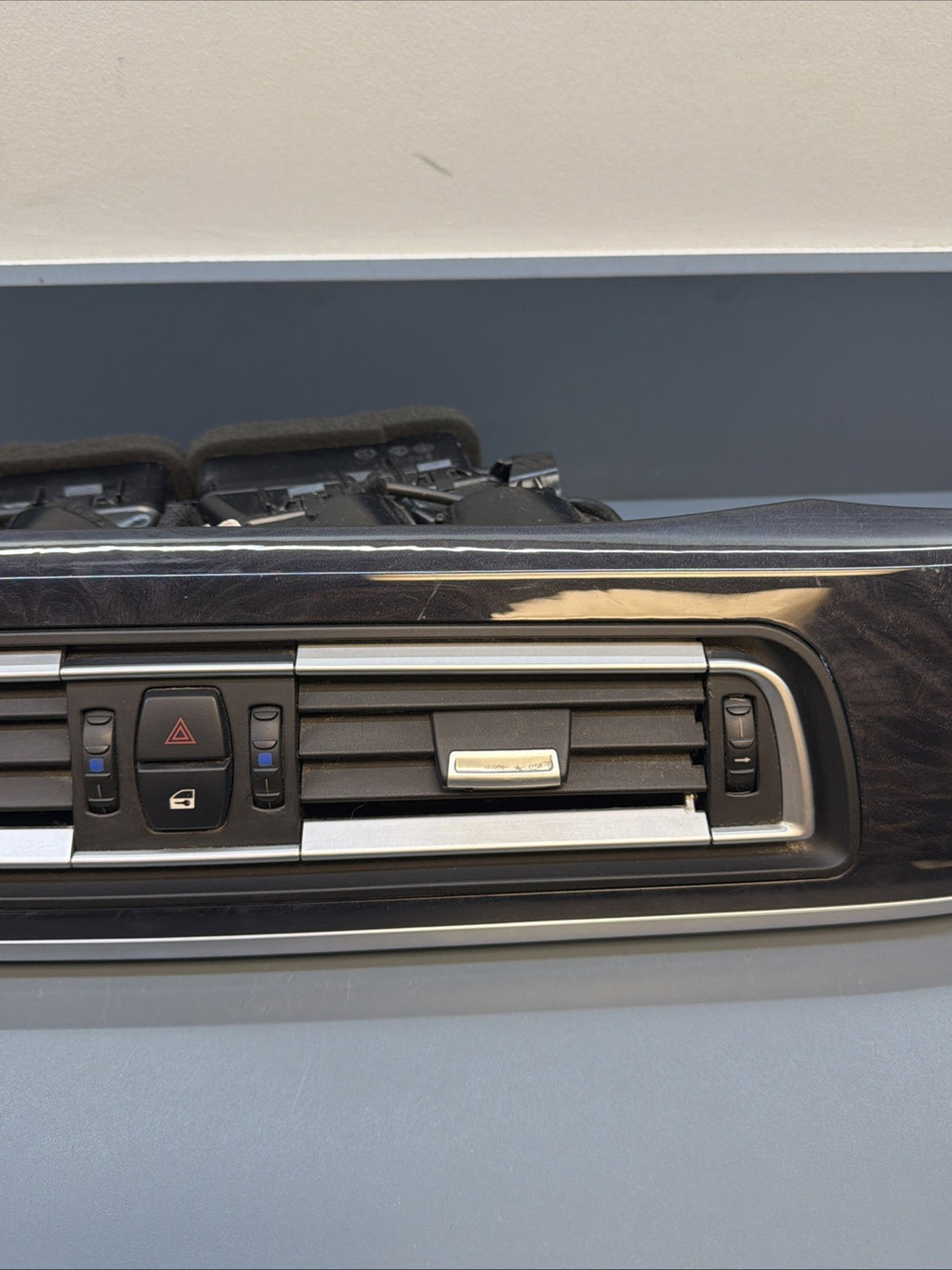 2009-2015 BMW 7 Series F01 Grille Air Vent Heater Hazard Dashboard 911585905 OEM