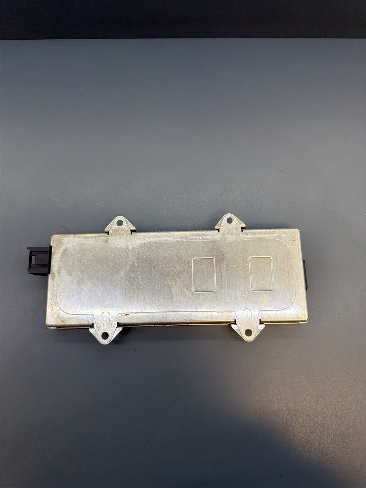 2006-2008 BMW 750i E65 Antenna Amplifier Module 6978525