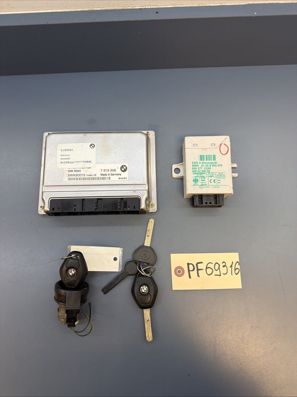 2001-2006 BMW E46 325i 330i M54 Siemens MS43 DME Engine Control Module 7519308