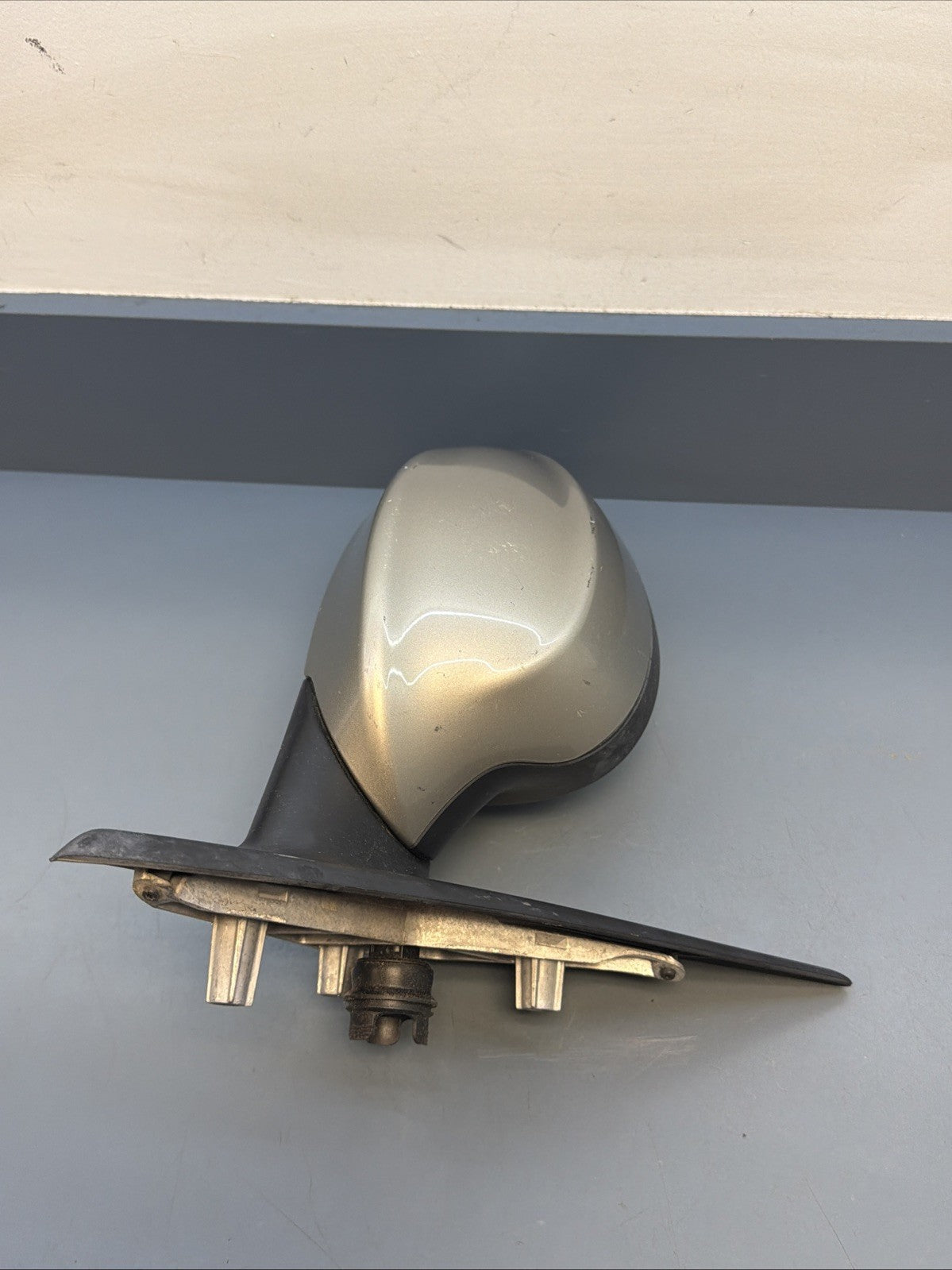 2007-2008 BMW E90 Front Right Passenger Side Door Rear View Mirror 7075626 OEM