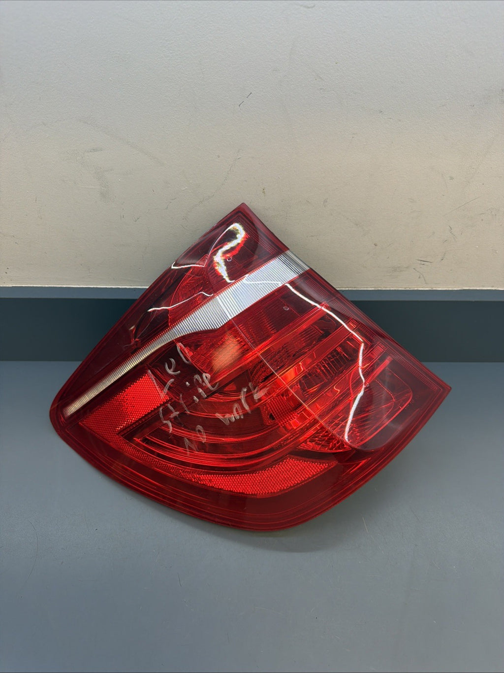 2011-2017 BMW X3 Driver Tail Light Quarter Mounted Headlamps OEM 7220239