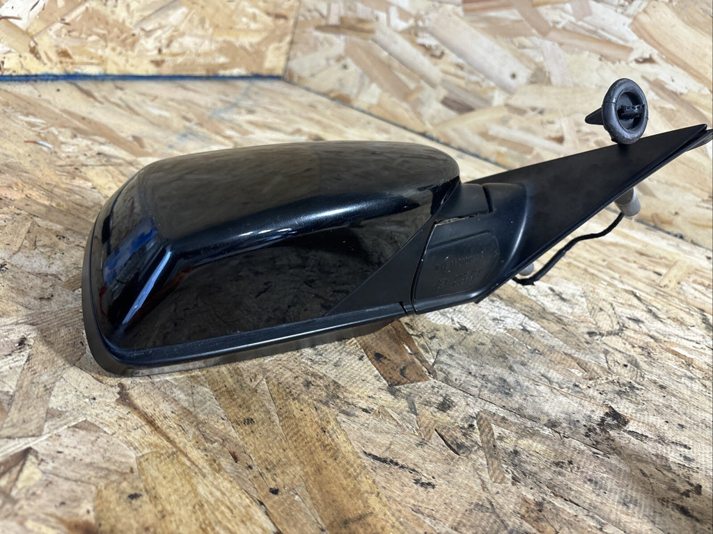 2006 BMW 530,530I,E60 Right Side View Mirror Gray OEM F0123116 / E1010748 TC0262