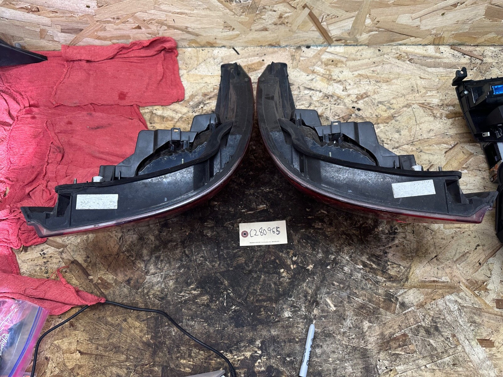 BMW 2008/2010 E60 LCI REAR TAIL LIGHT SET OEM BMW 7180516 AND 7180515