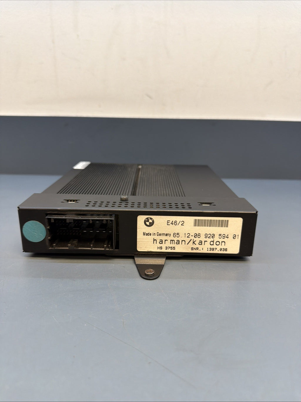 BMW 2001-2006 E46 RADIO AUDIO AMPLIFIER AMP OEM 6920594