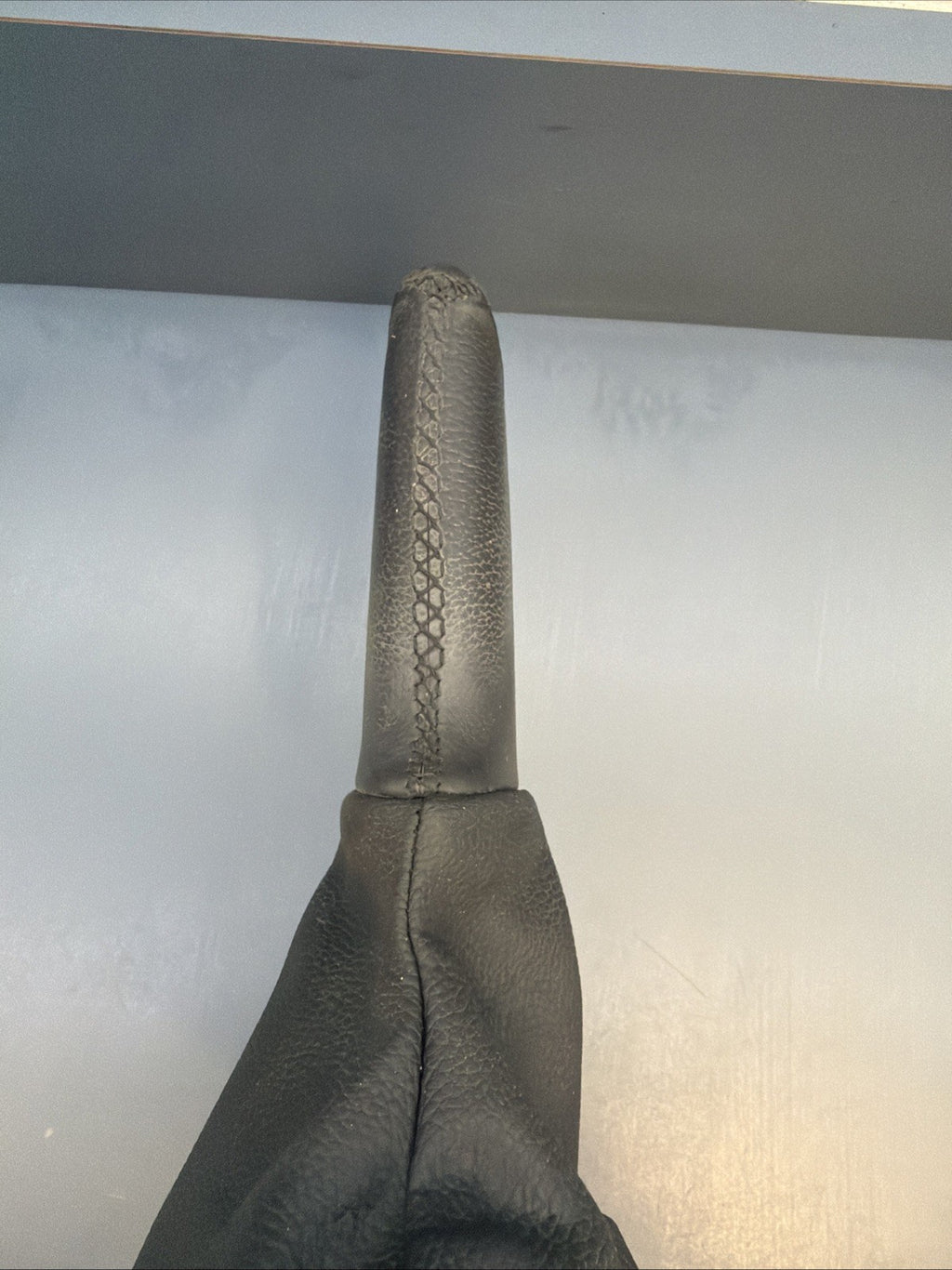 06-13 BMW E90 328i EMERGENCY BRAKE HANDLE BOOT COVER BLACK LEATHER OEM 7137535