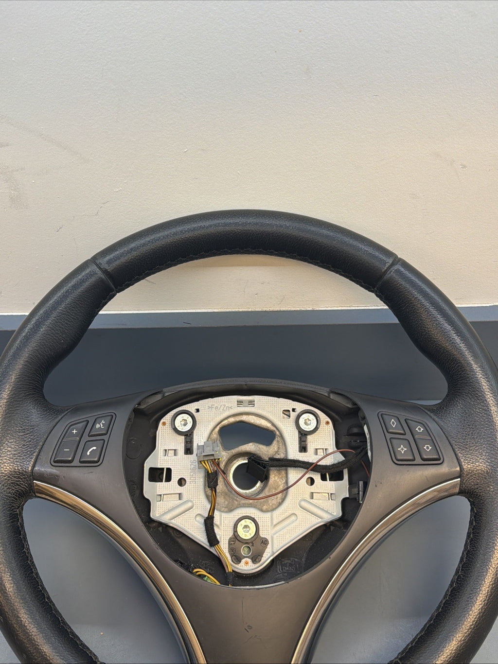 07-11 OEM BMW E90 E92 E93 X1 335 Sport Black Leather Steering Wheel 6772148