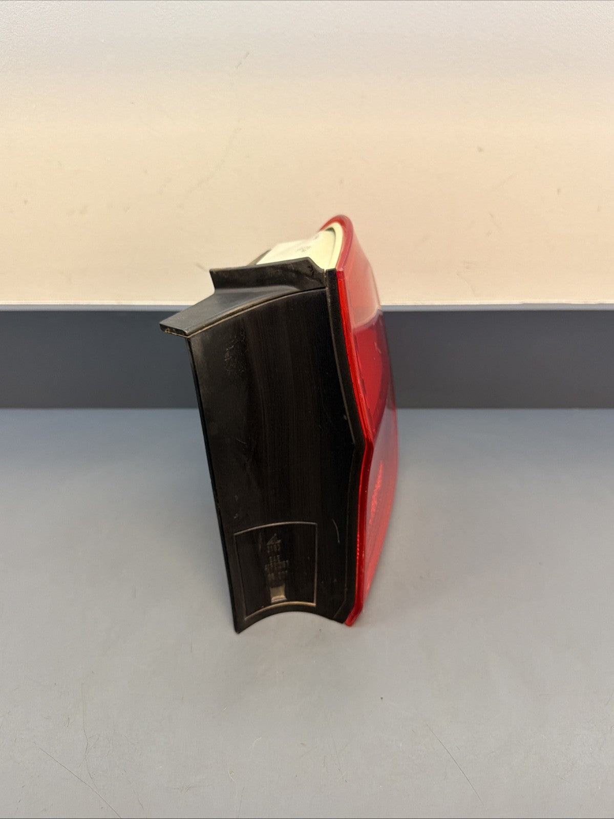 09-11 Bmw E90 328 335 M3 Rear Right Side LCI Outer Taillight Lamp Oem 7289430